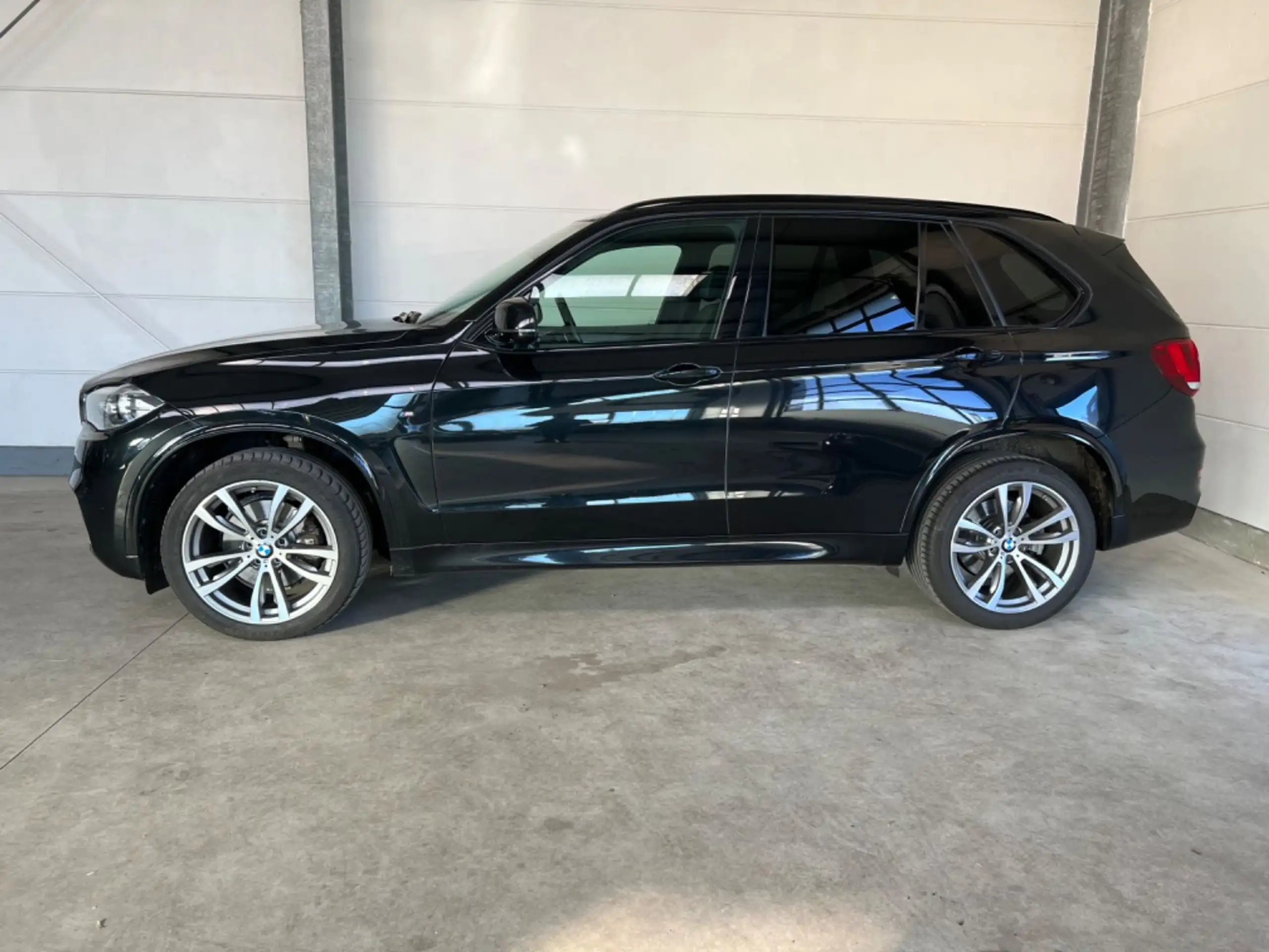 BMW - X5