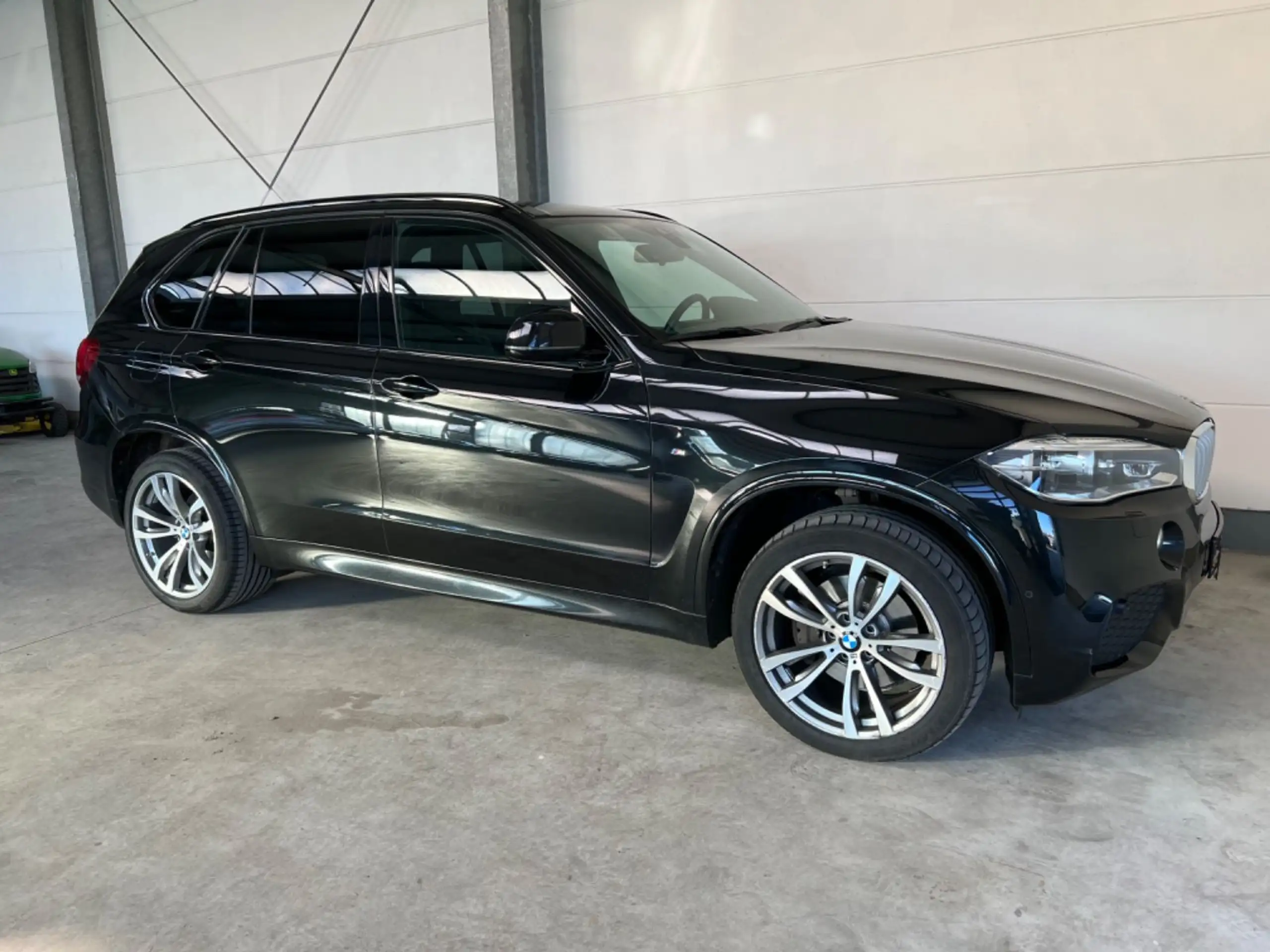 BMW - X5