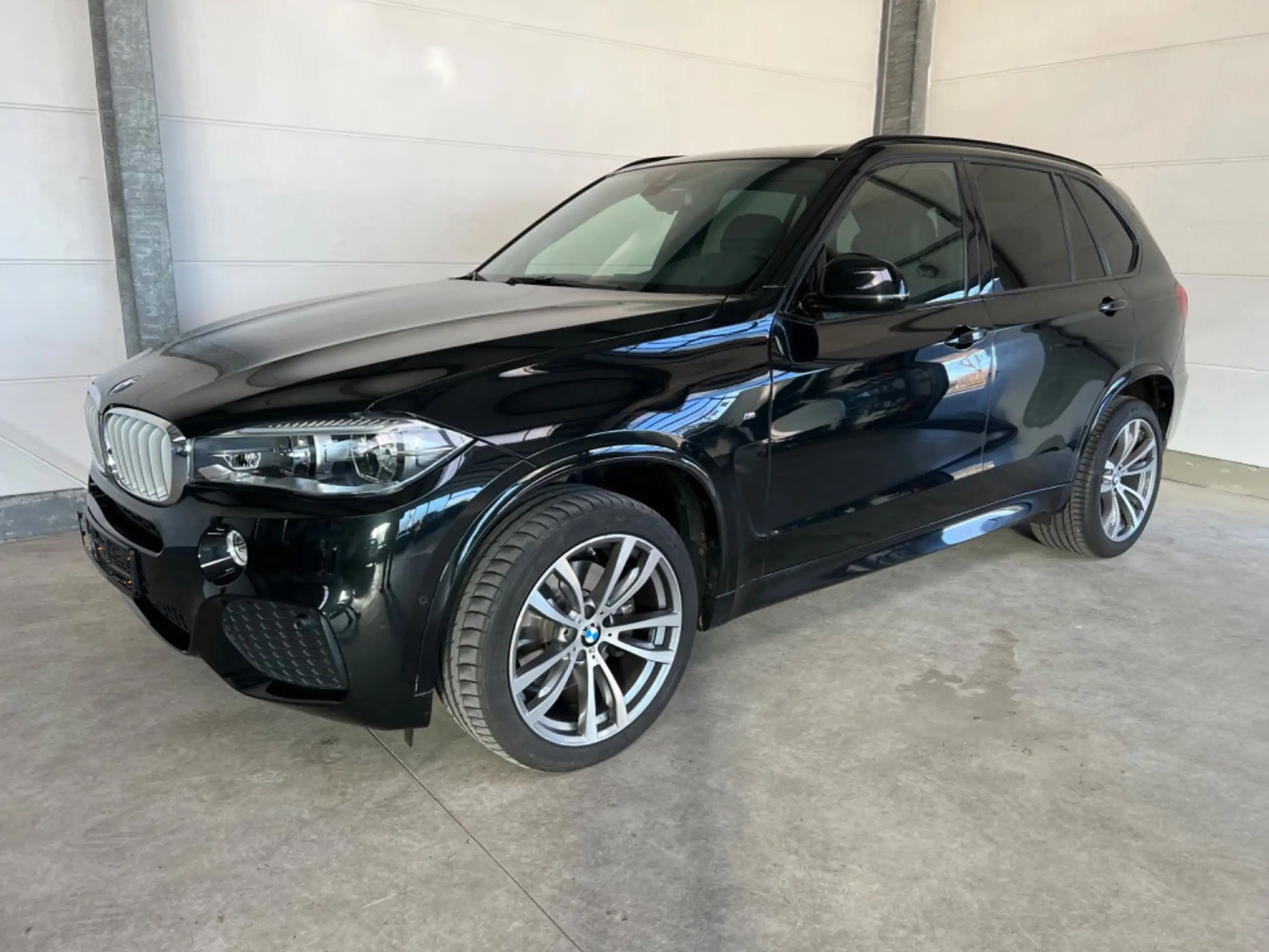 BMW - X5