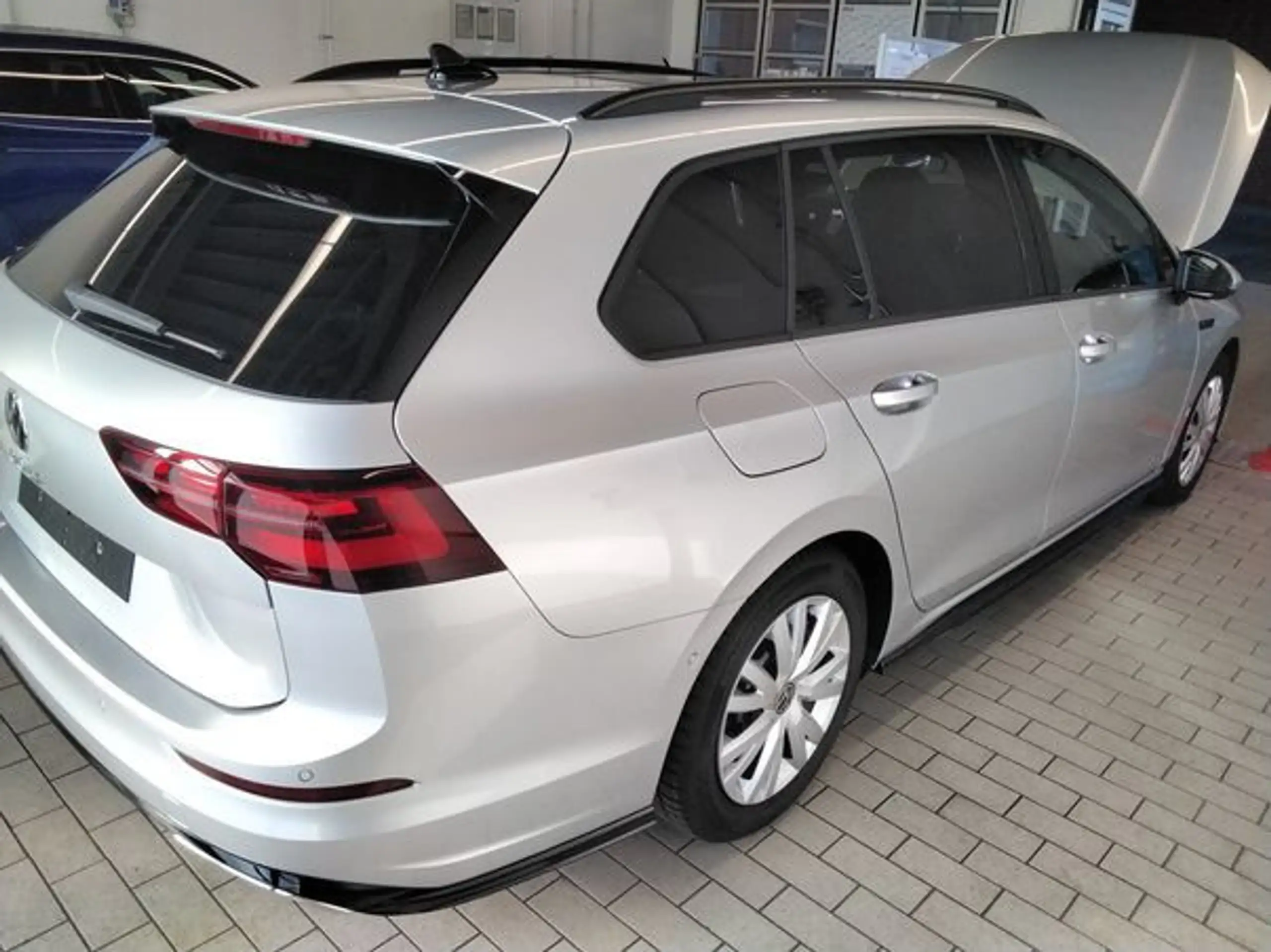 Volkswagen - Golf Variant