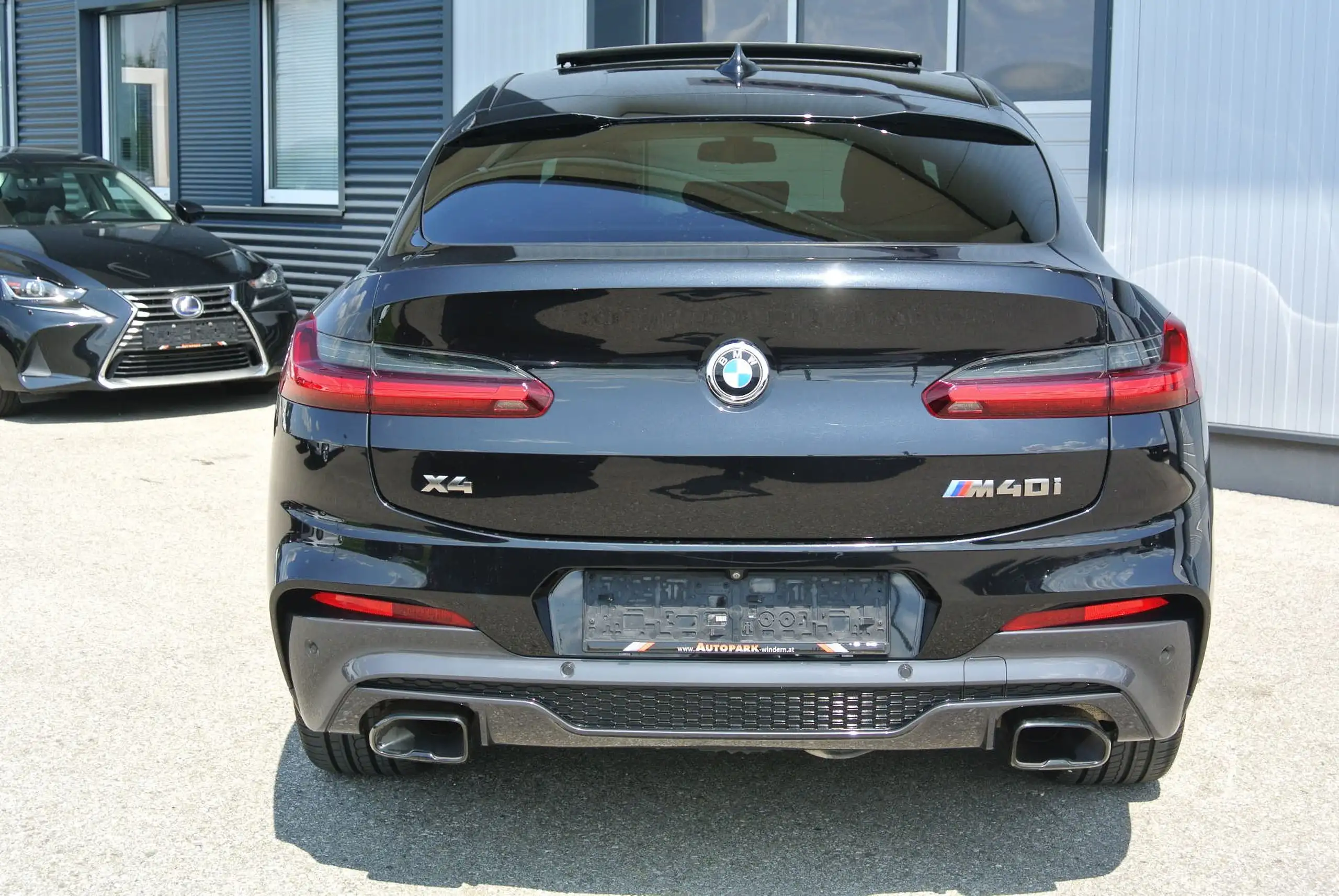 BMW - X4 M