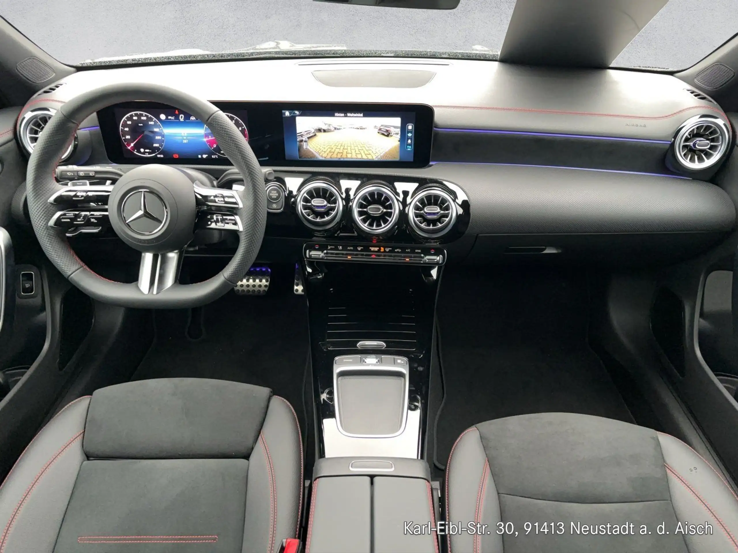 Mercedes-Benz - CLA 200