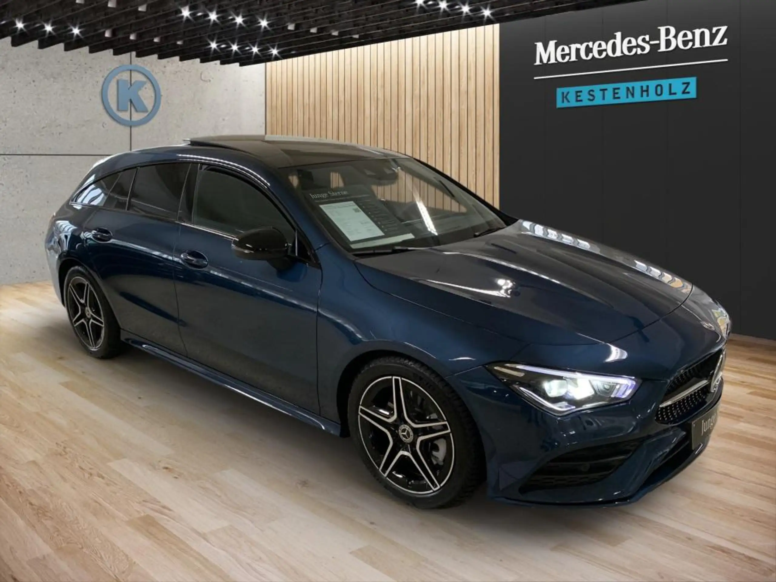 Mercedes-Benz - CLA 250