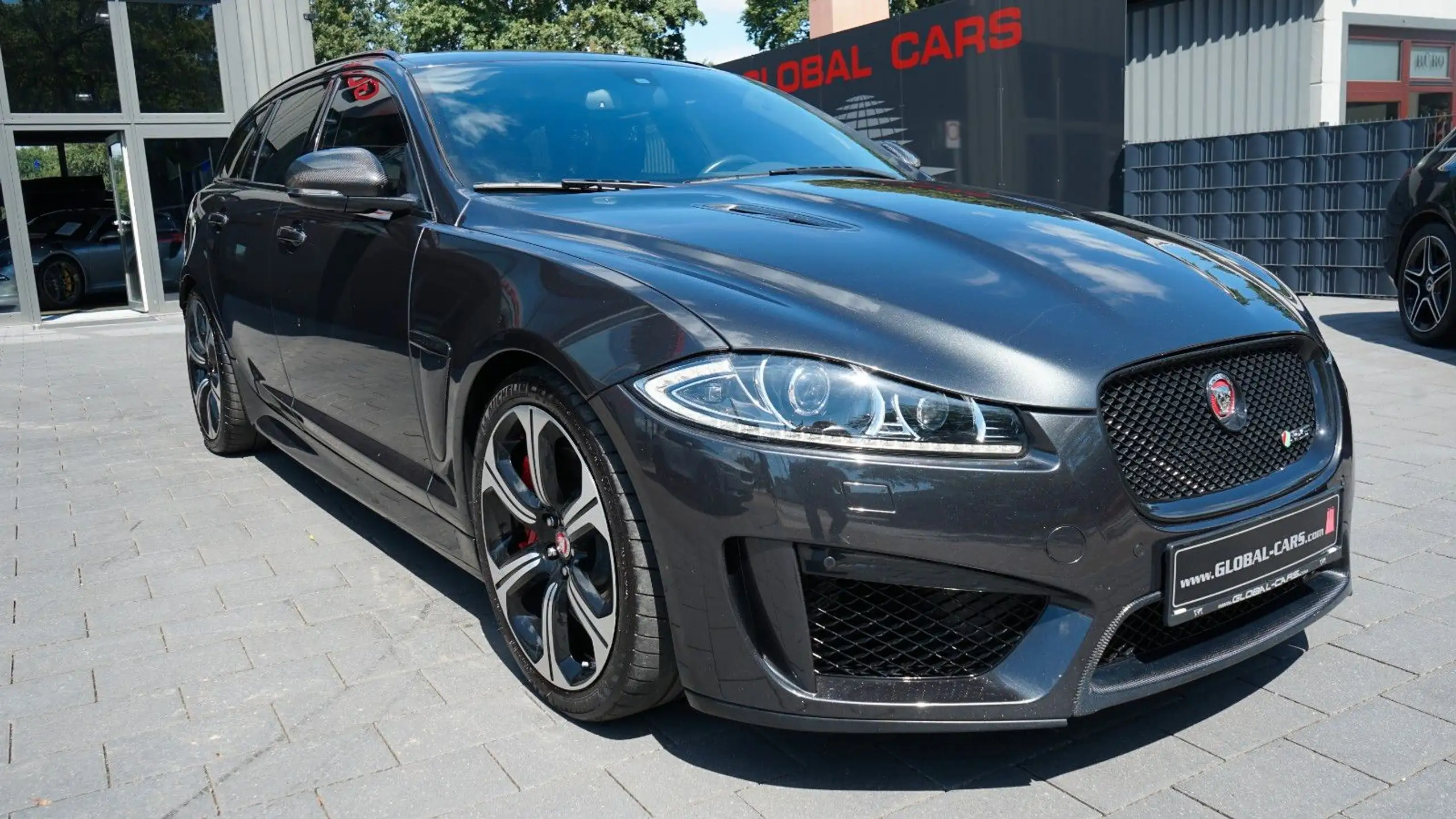 Jaguar - XF