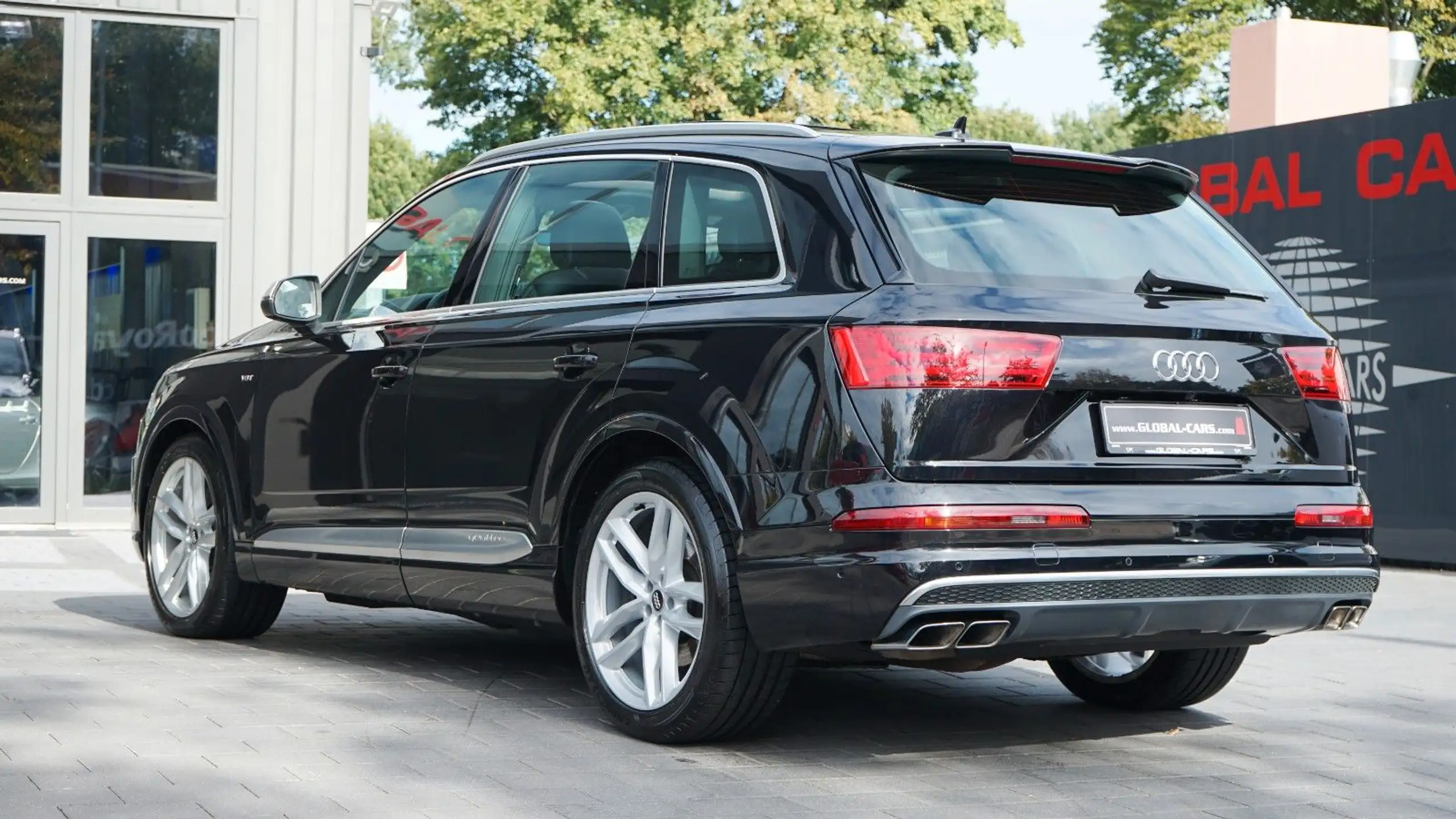 Audi - SQ7