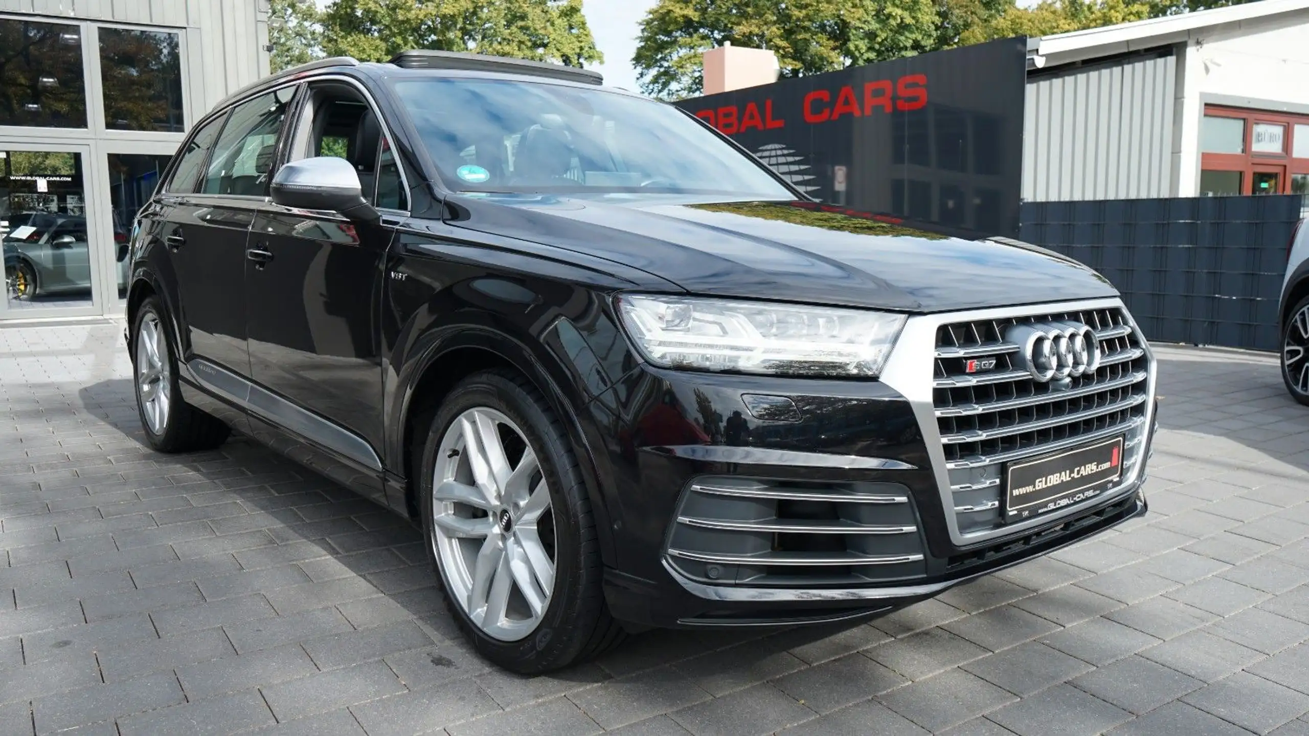 Audi - SQ7