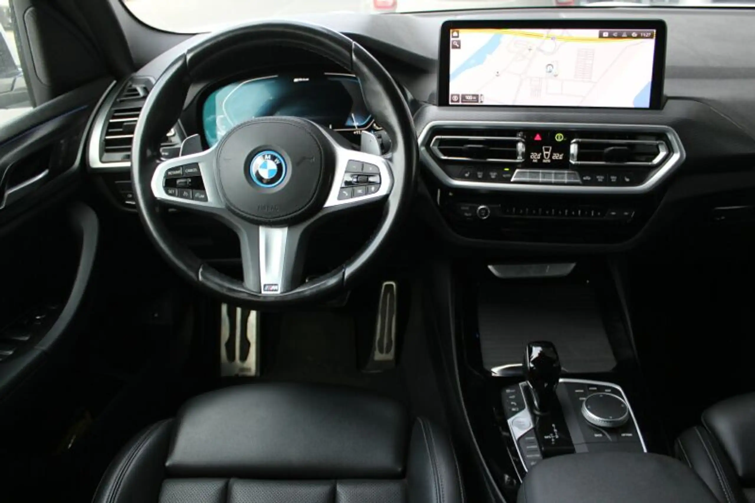 BMW - X3