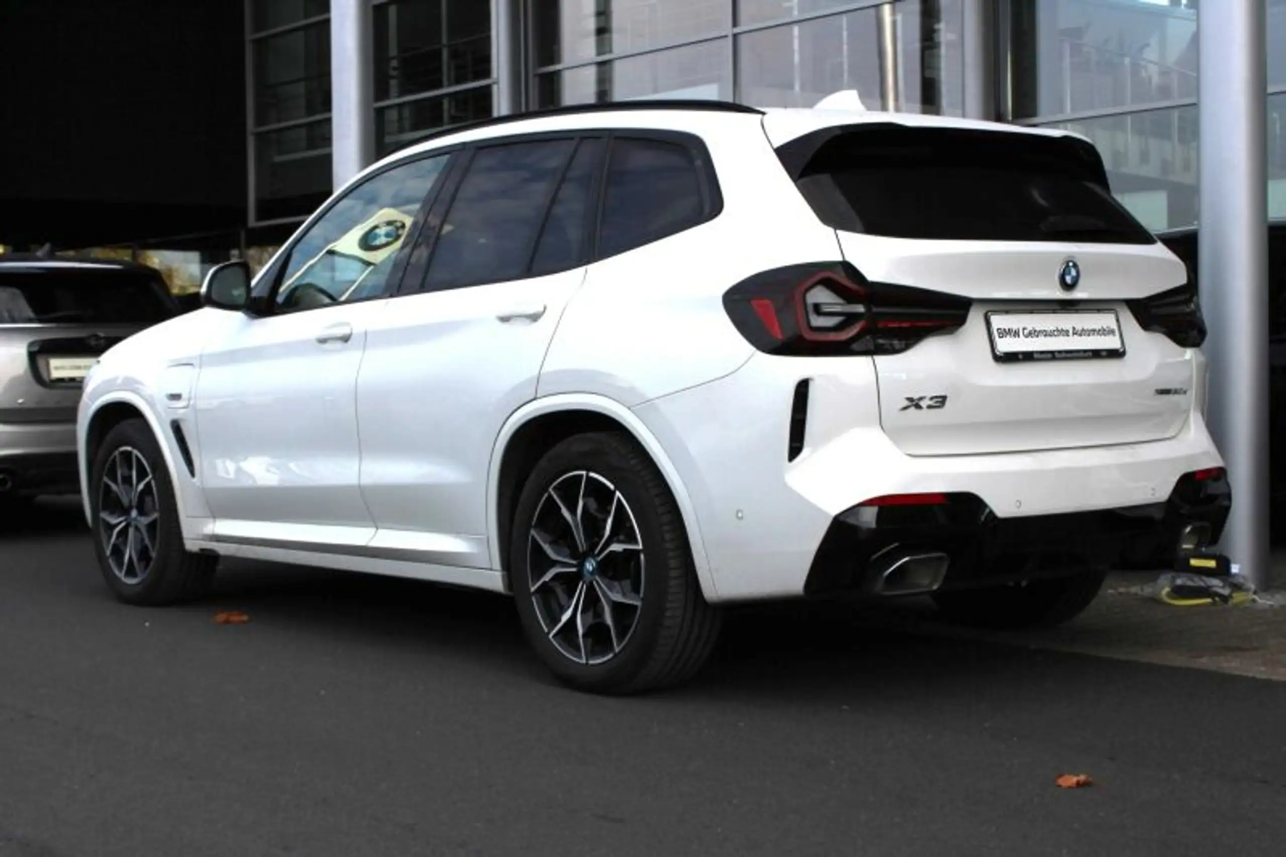 BMW - X3