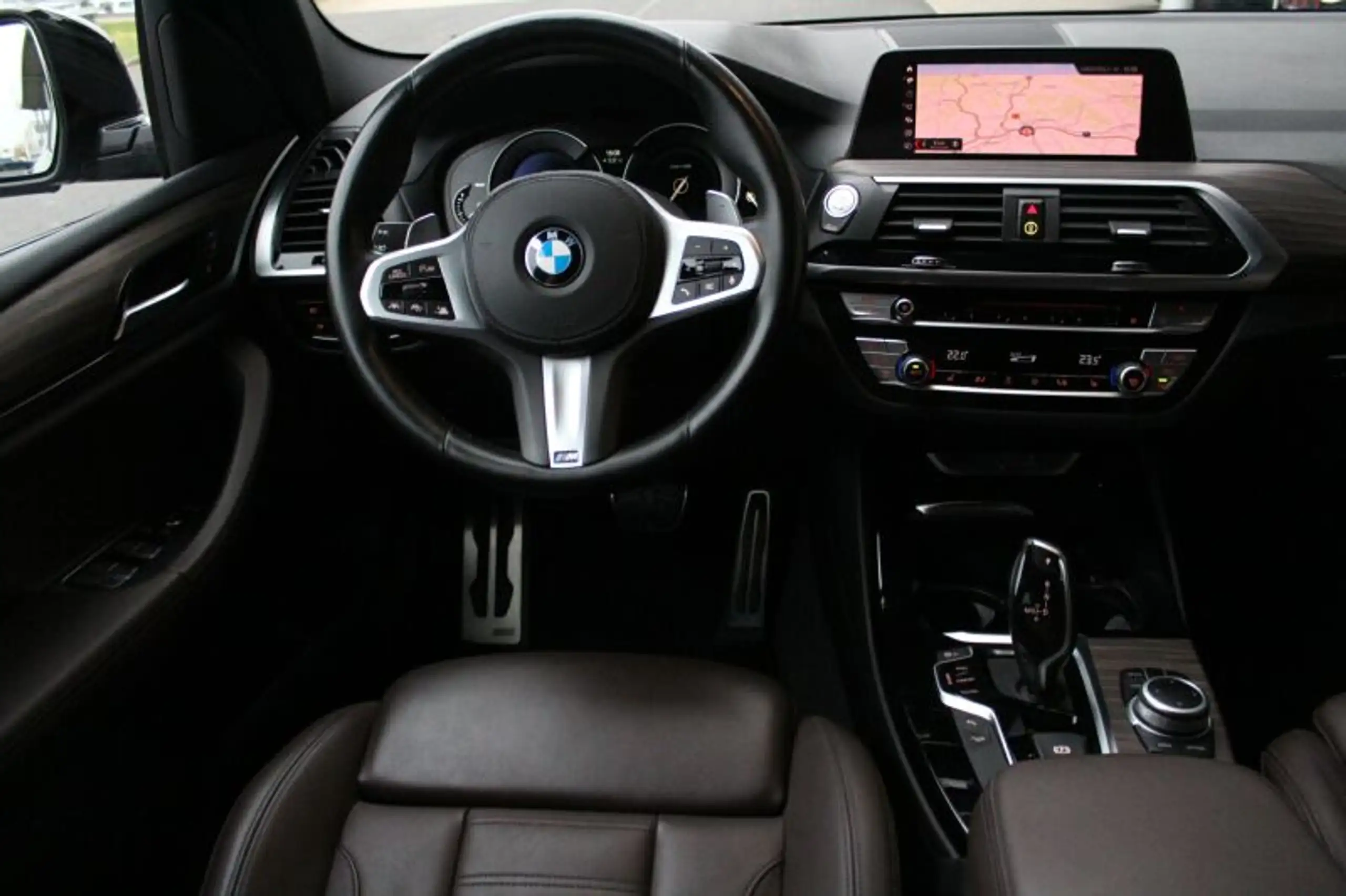 BMW - X3