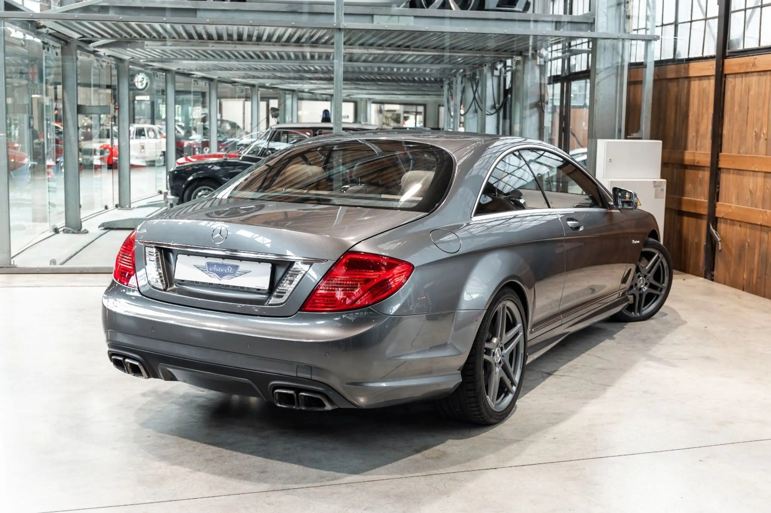 Mercedes-Benz - CL 63 AMG