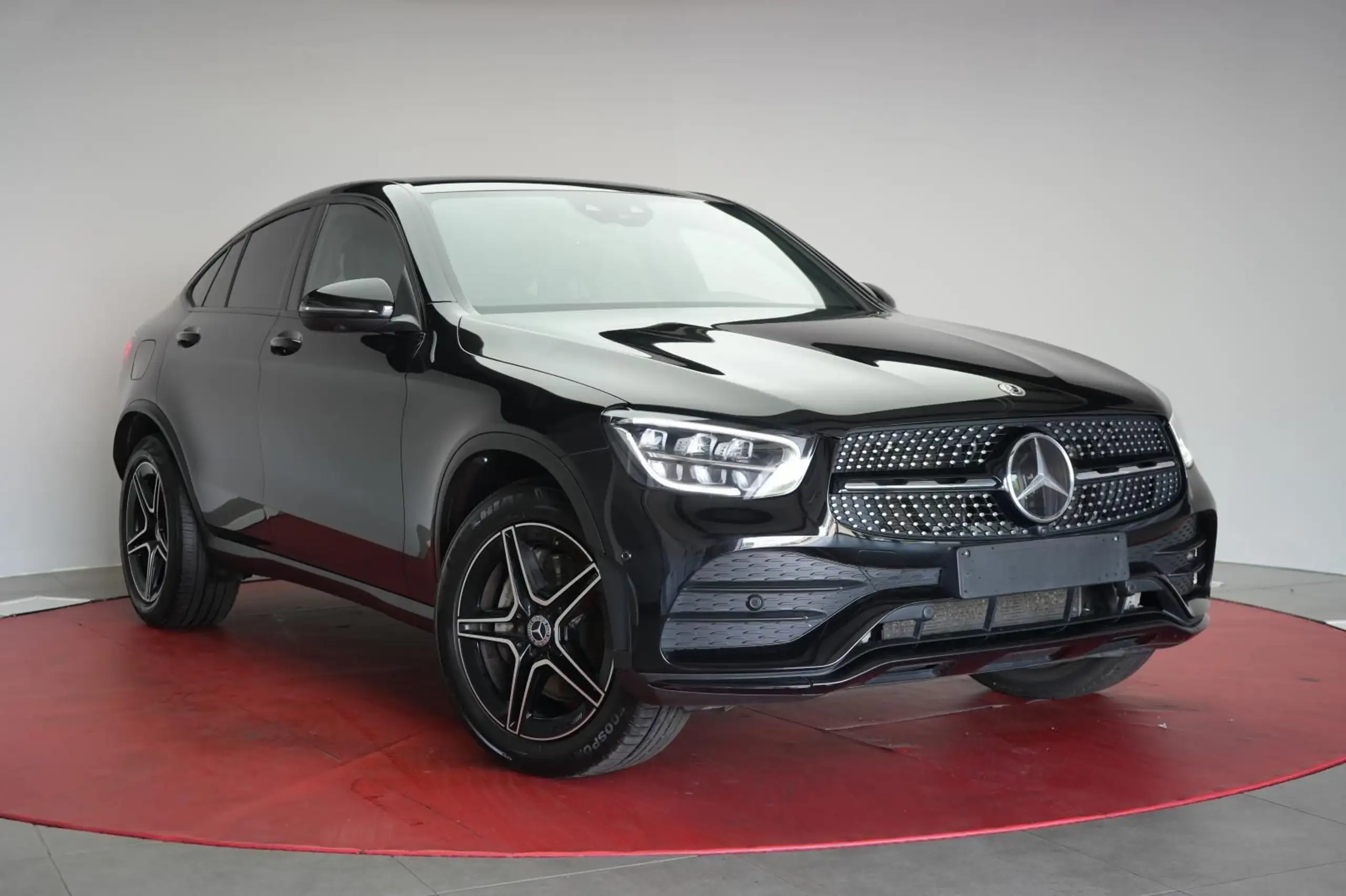 Mercedes-Benz - GLC 220