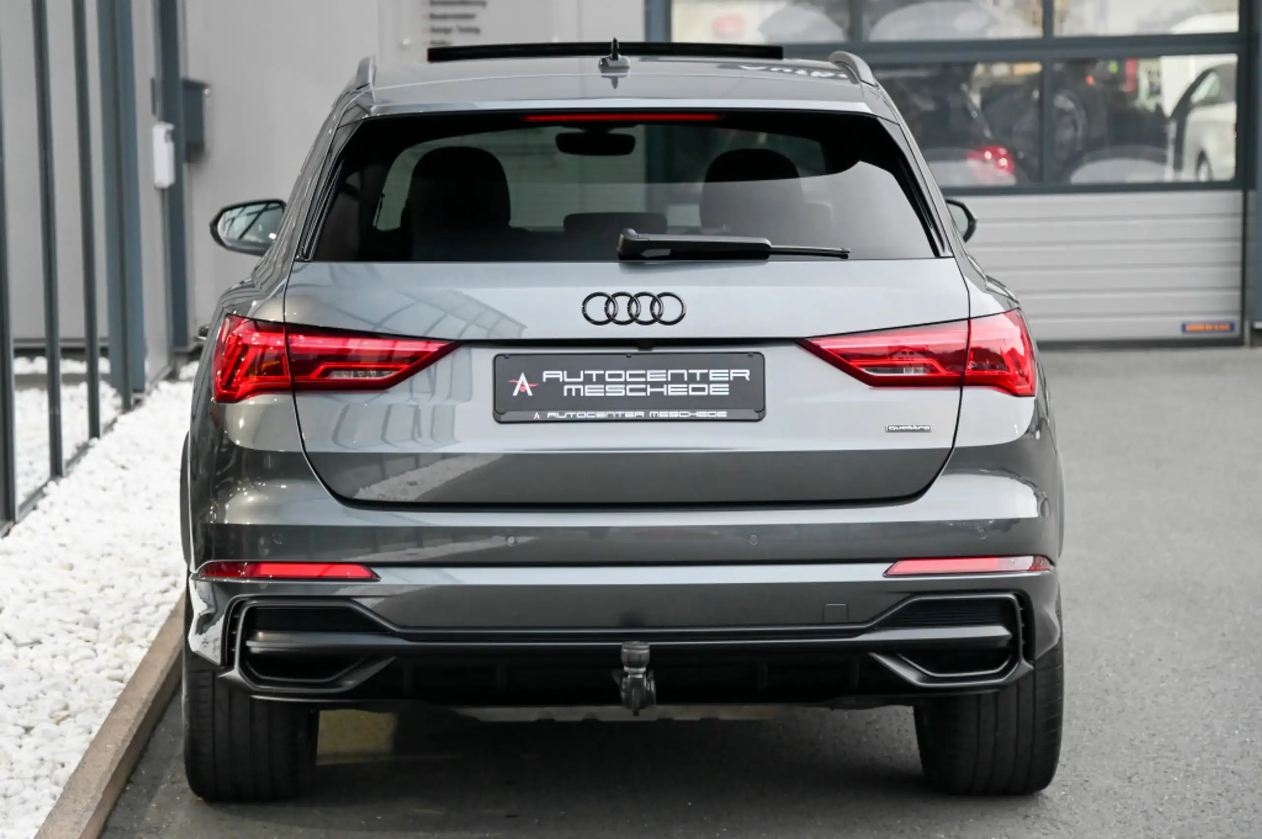 Audi - Q3