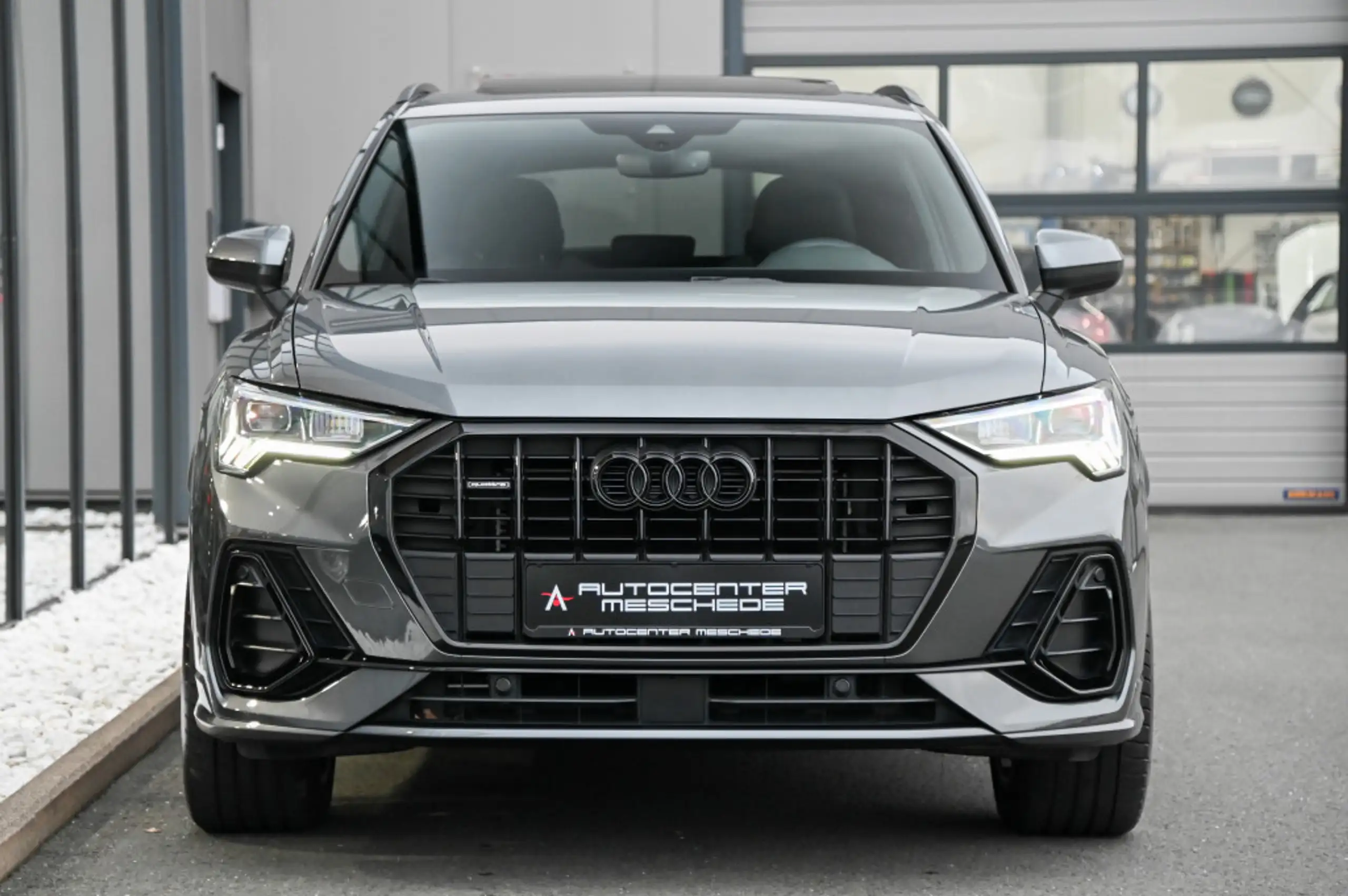 Audi - Q3