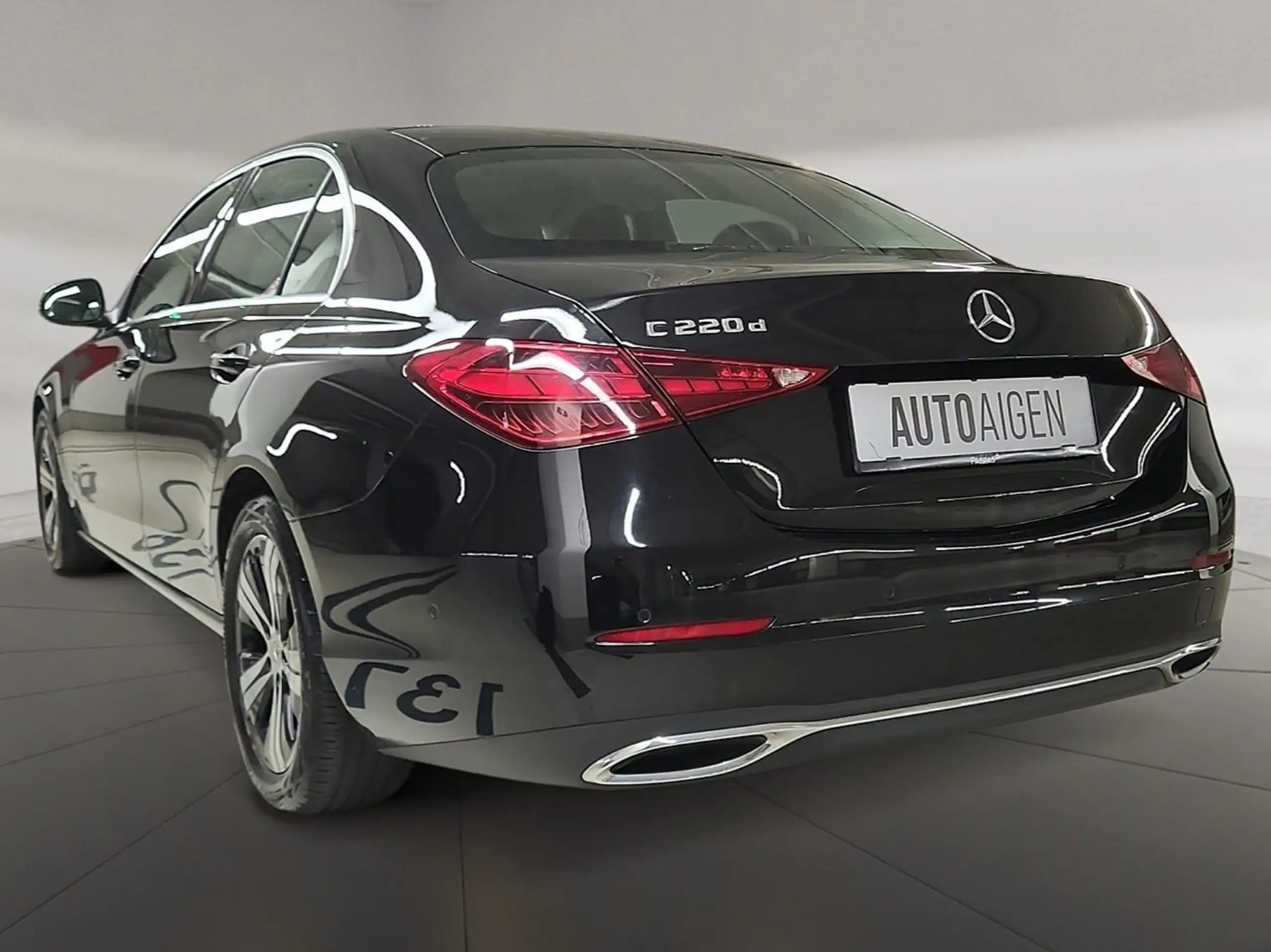 Mercedes-Benz - C 220