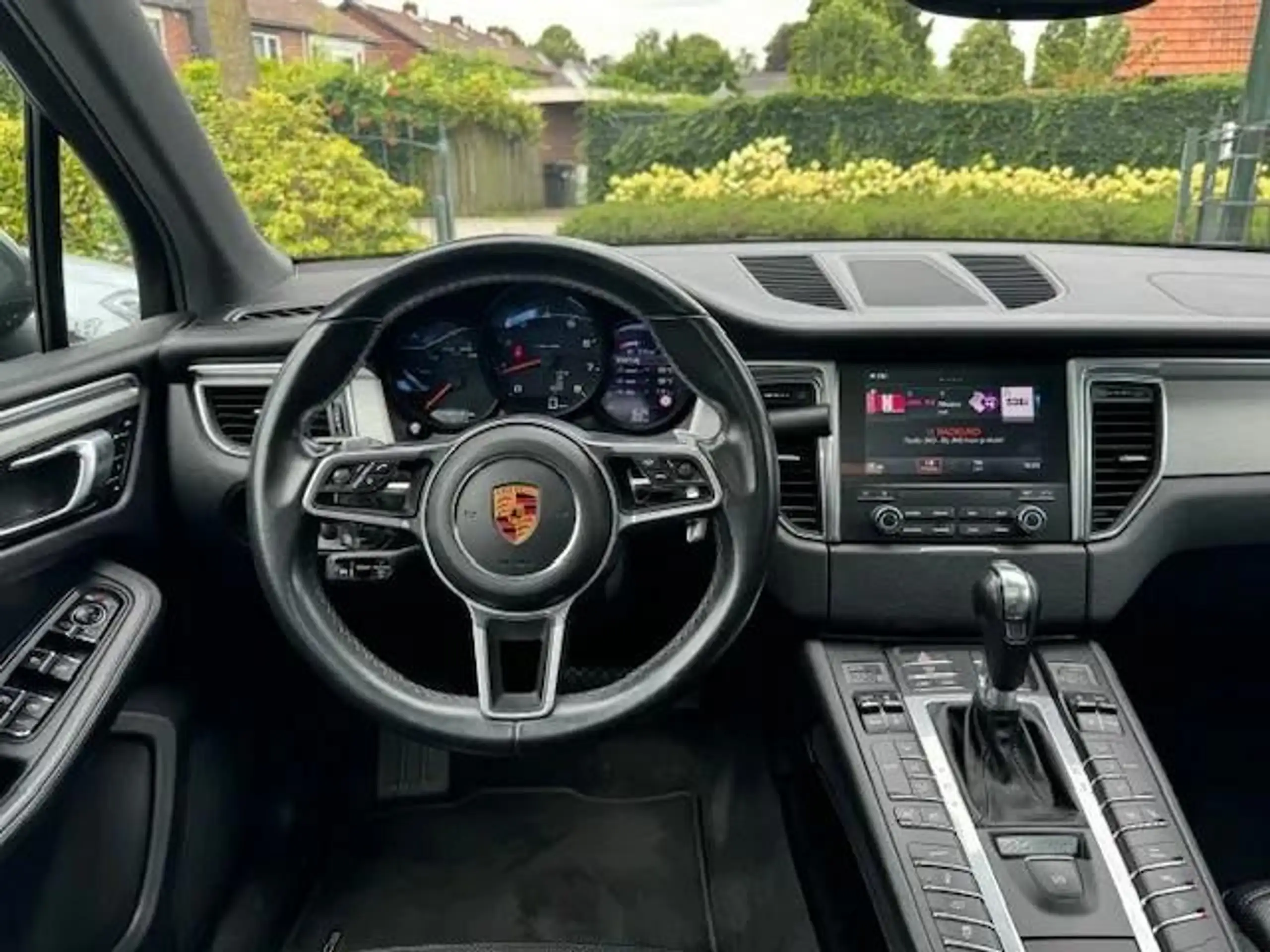 Porsche - Macan