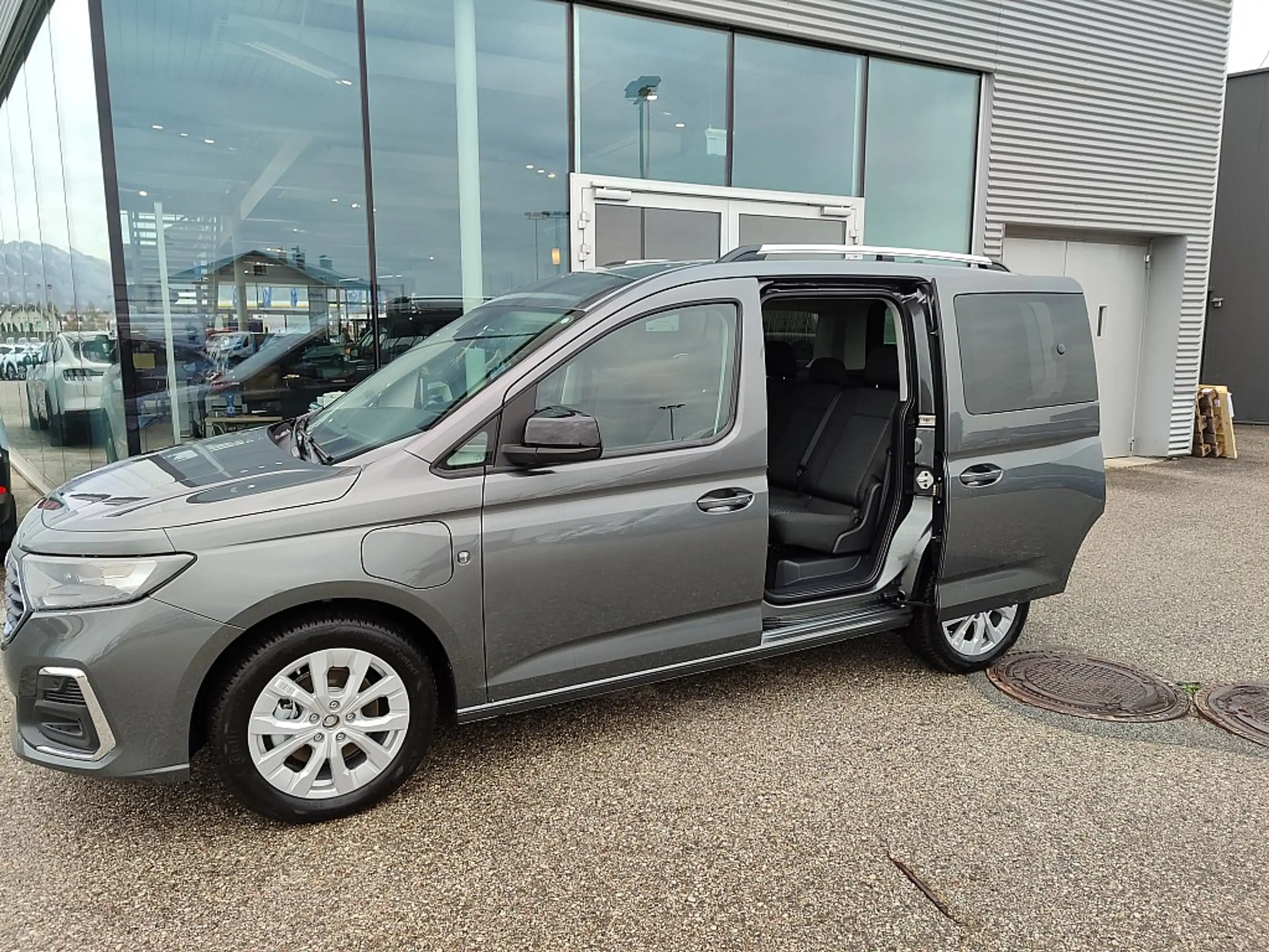 Ford - Tourneo Connect