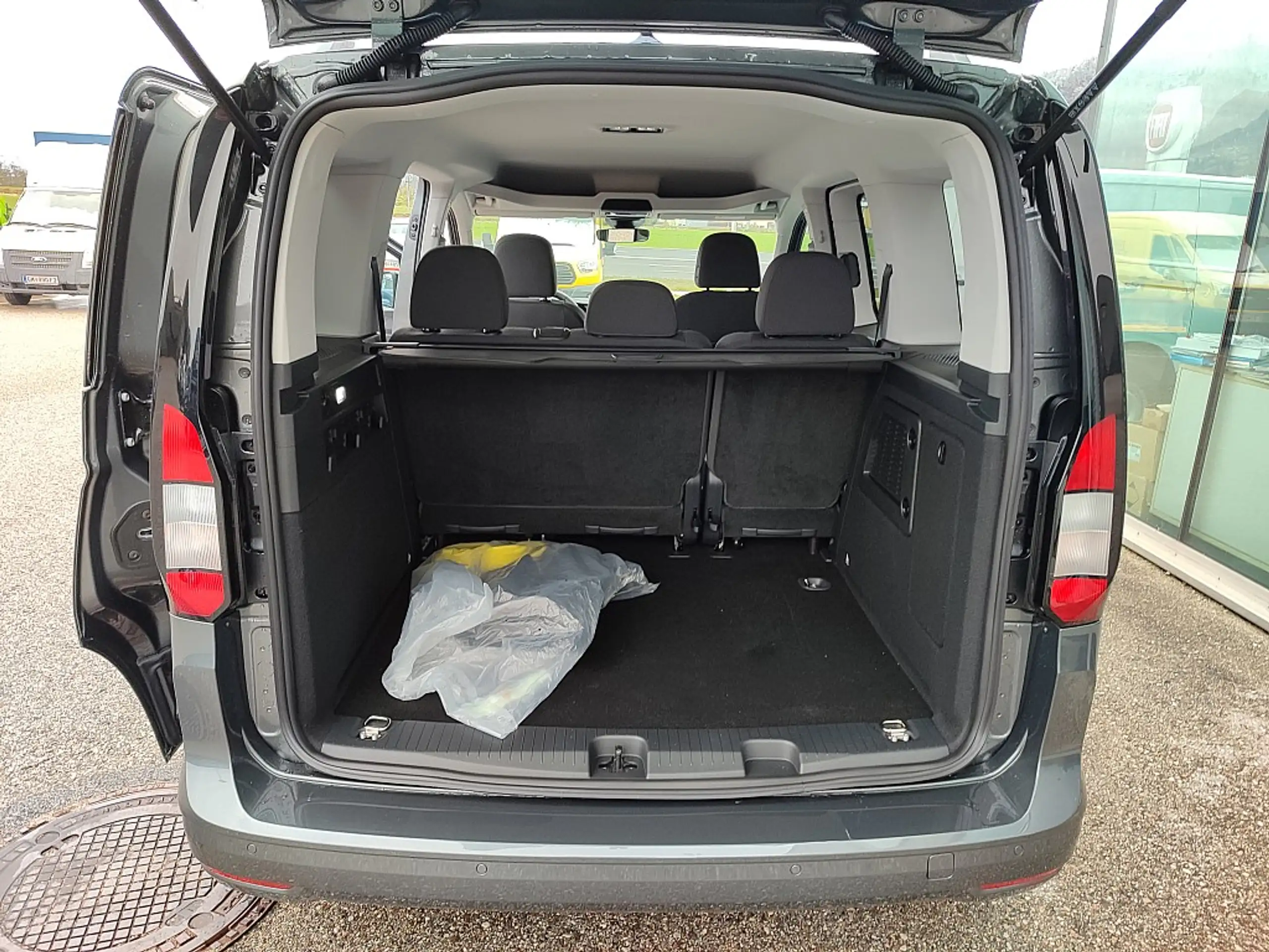 Ford - Tourneo Connect