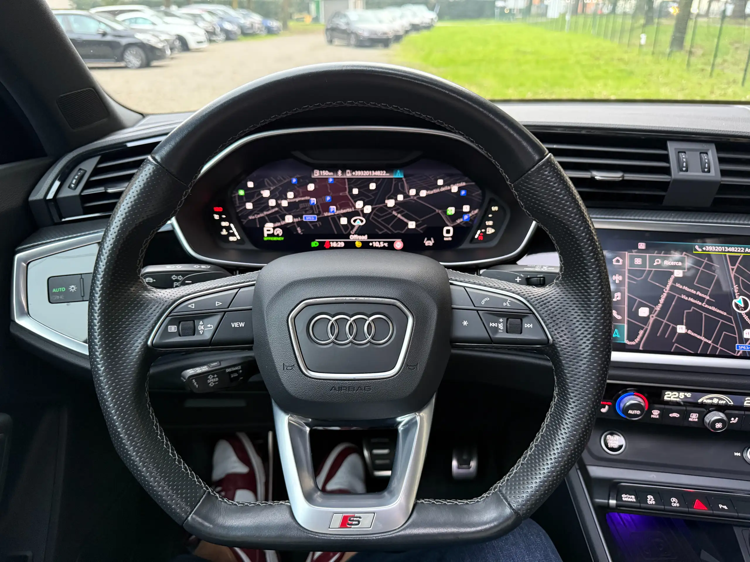 Audi - Q3