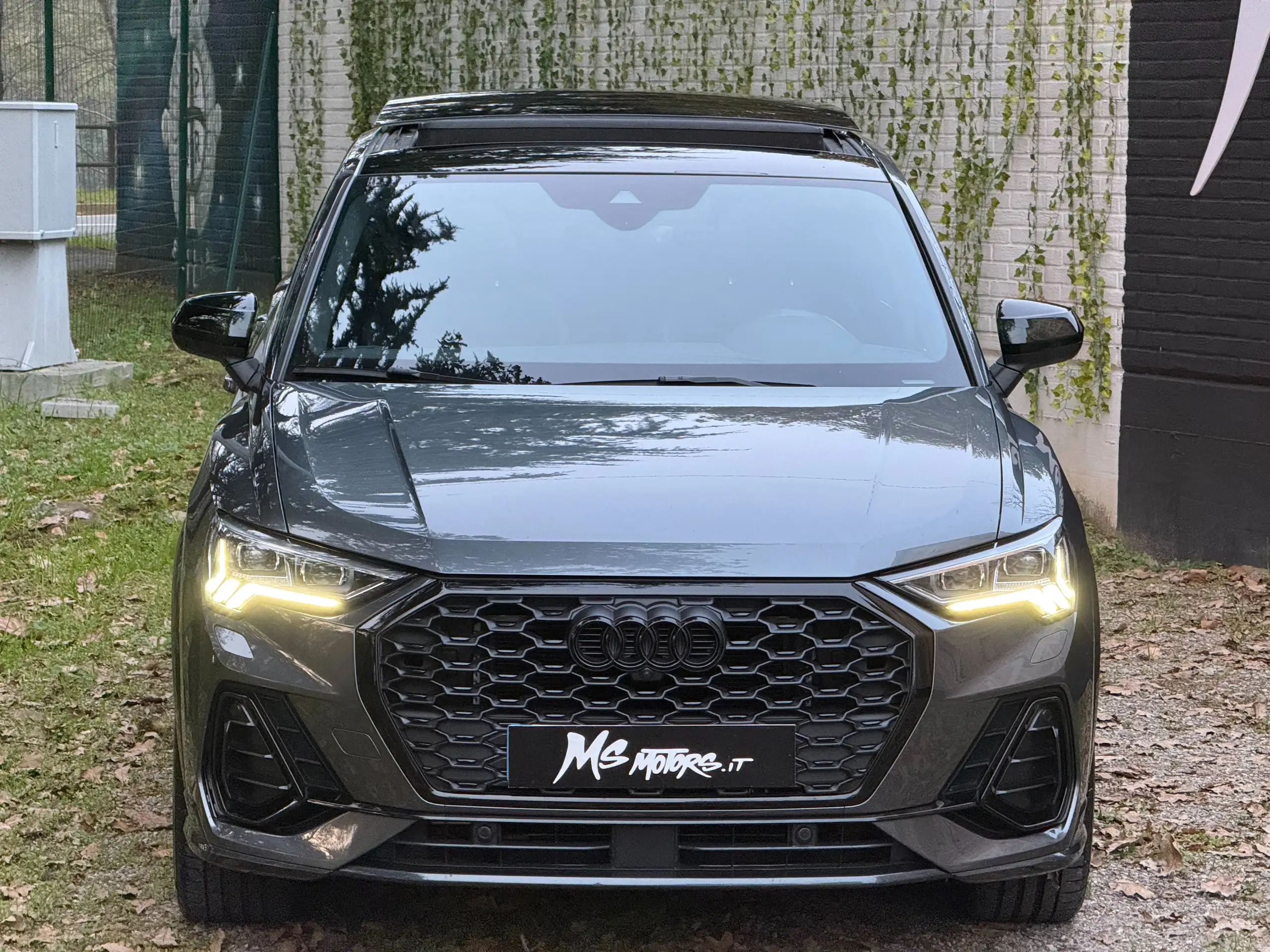 Audi - Q3