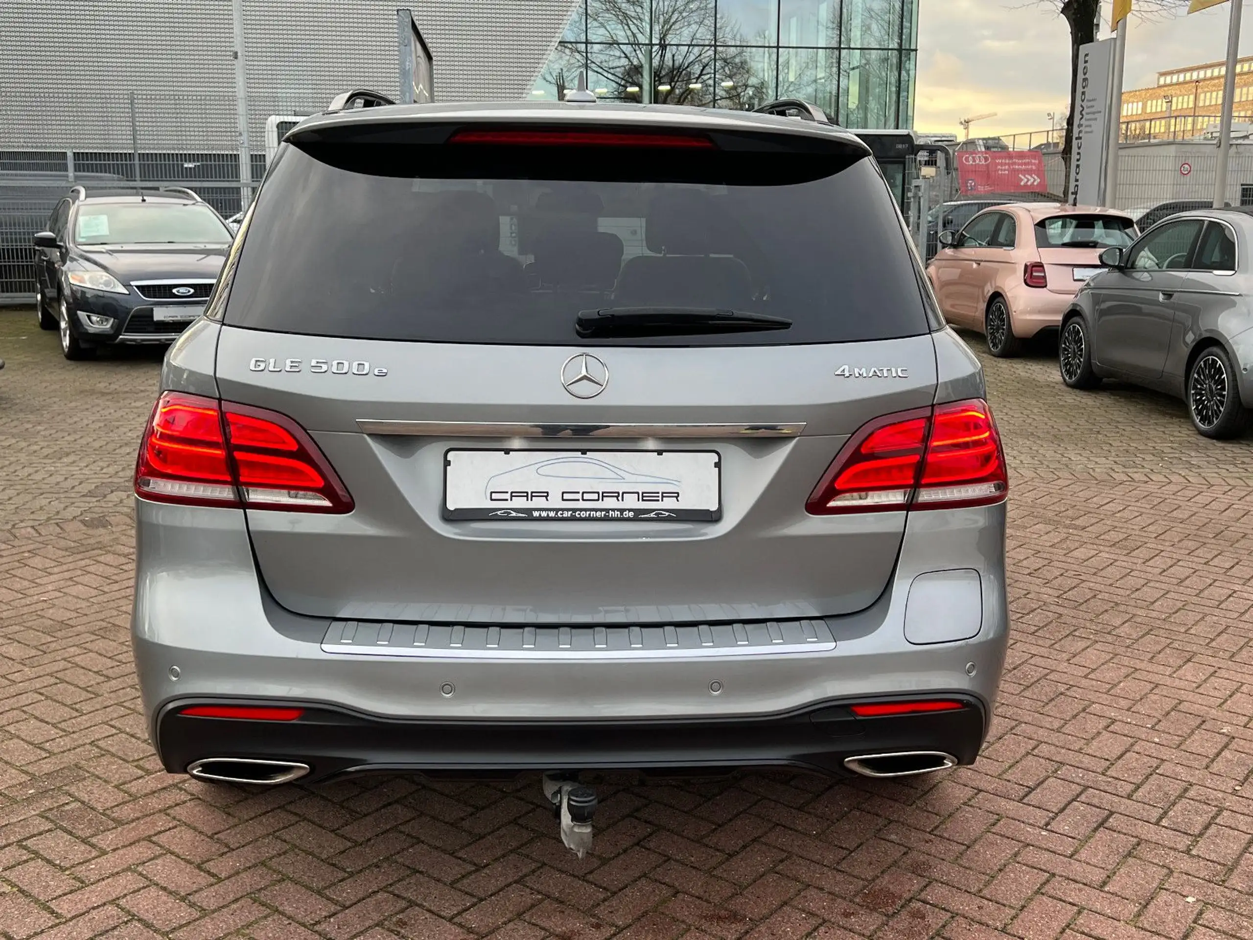 Mercedes-Benz - GLE 500