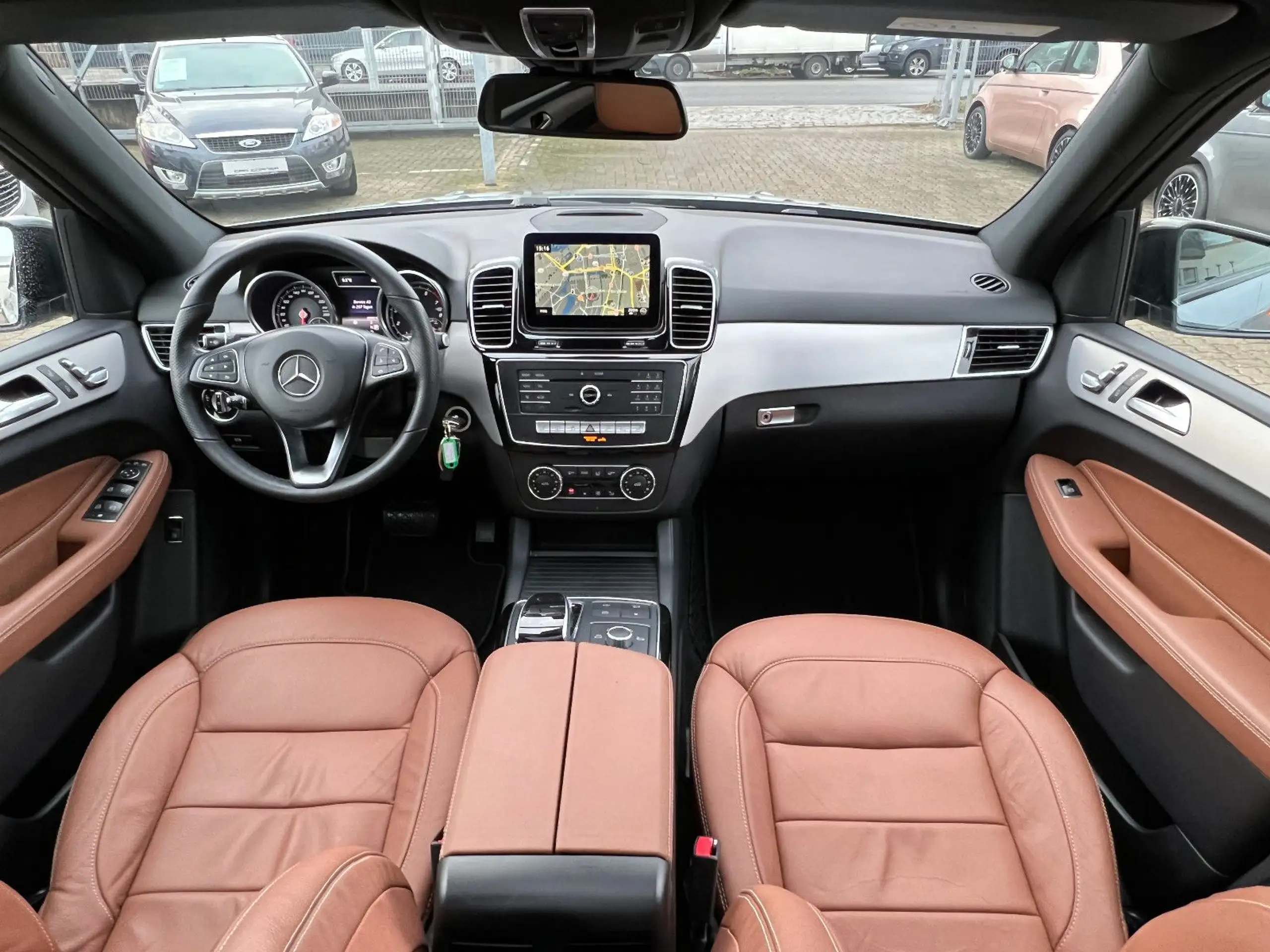 Mercedes-Benz - GLE 500