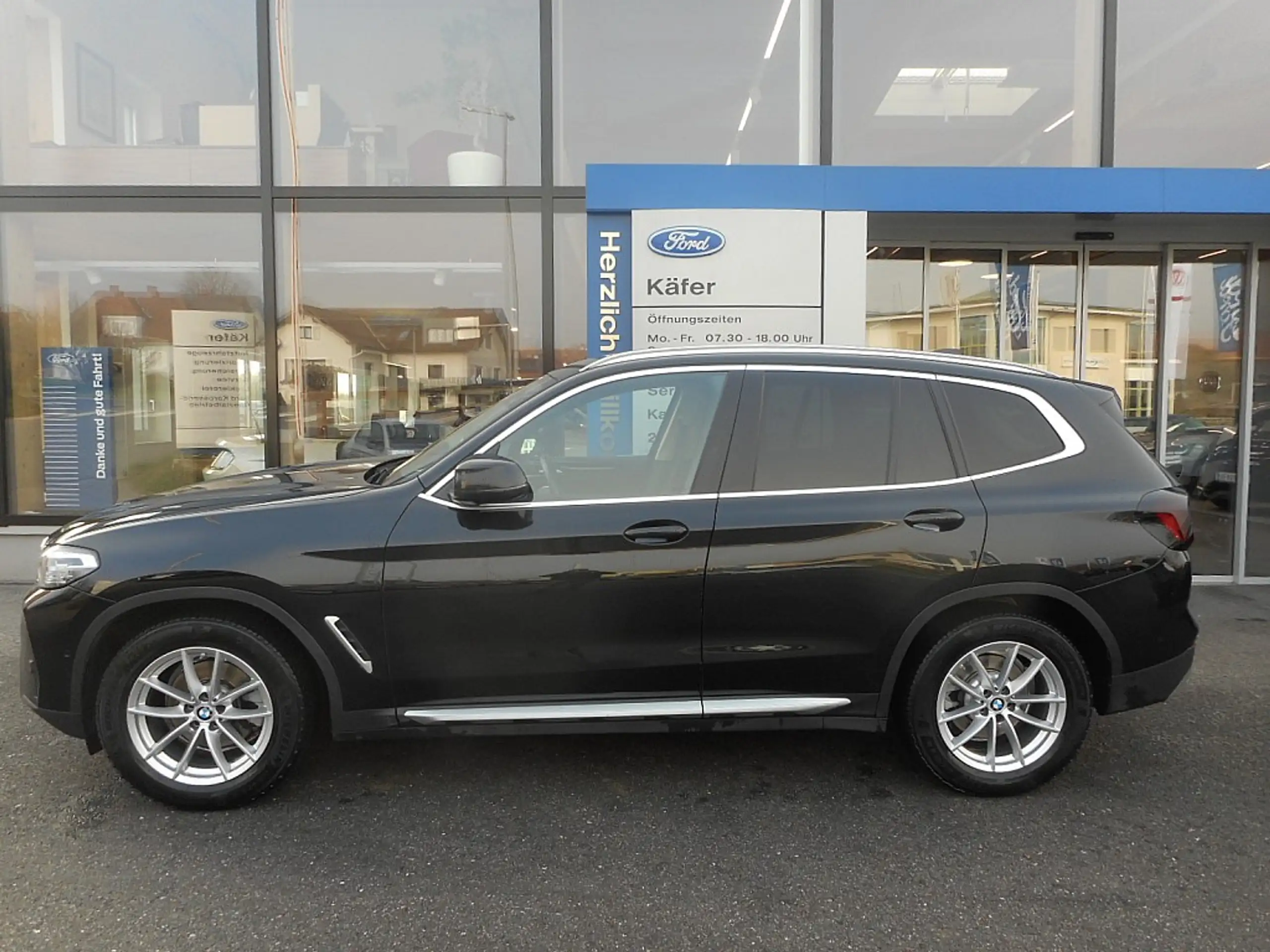 BMW - X3