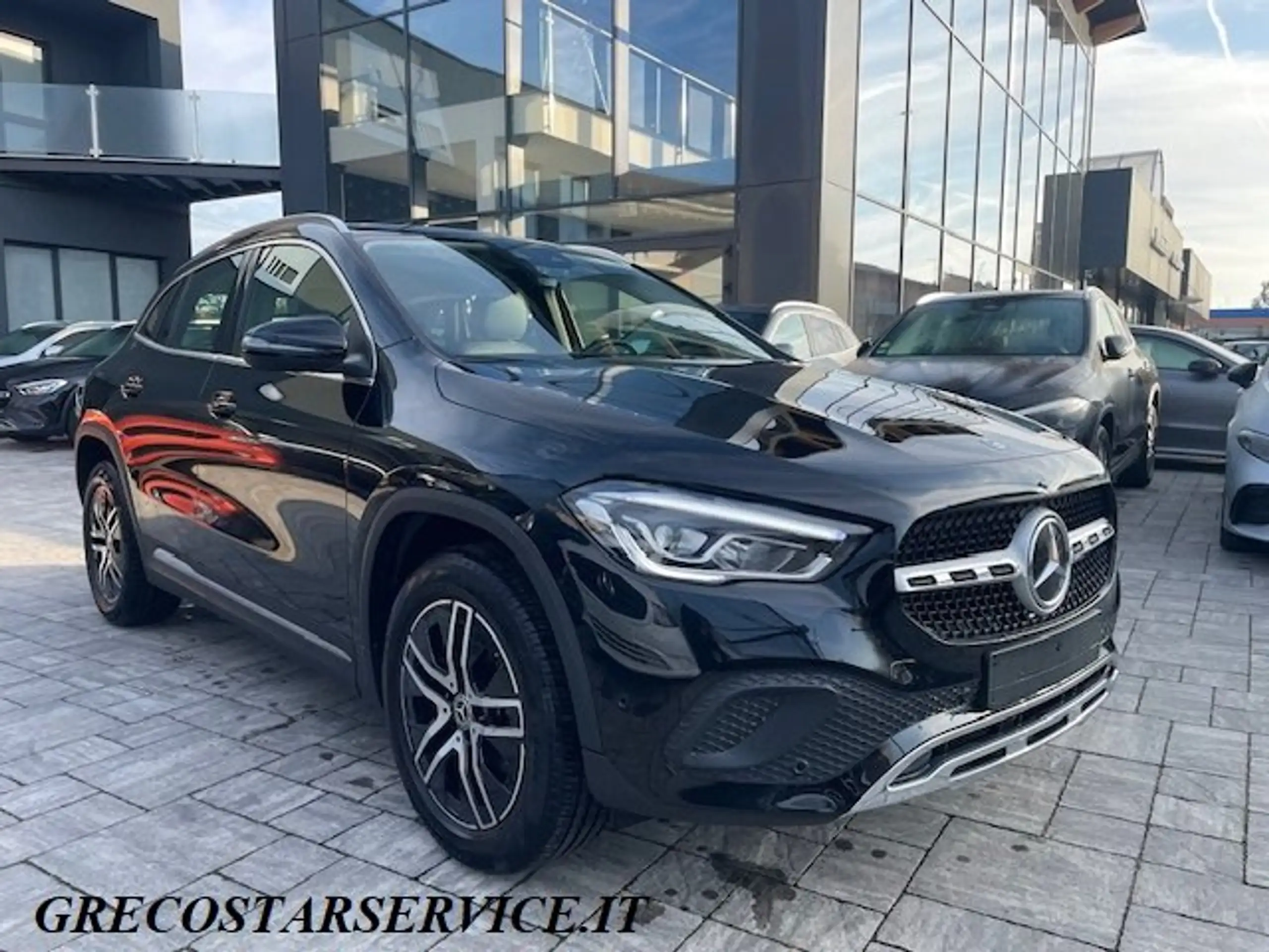 Mercedes-Benz - GLA 180