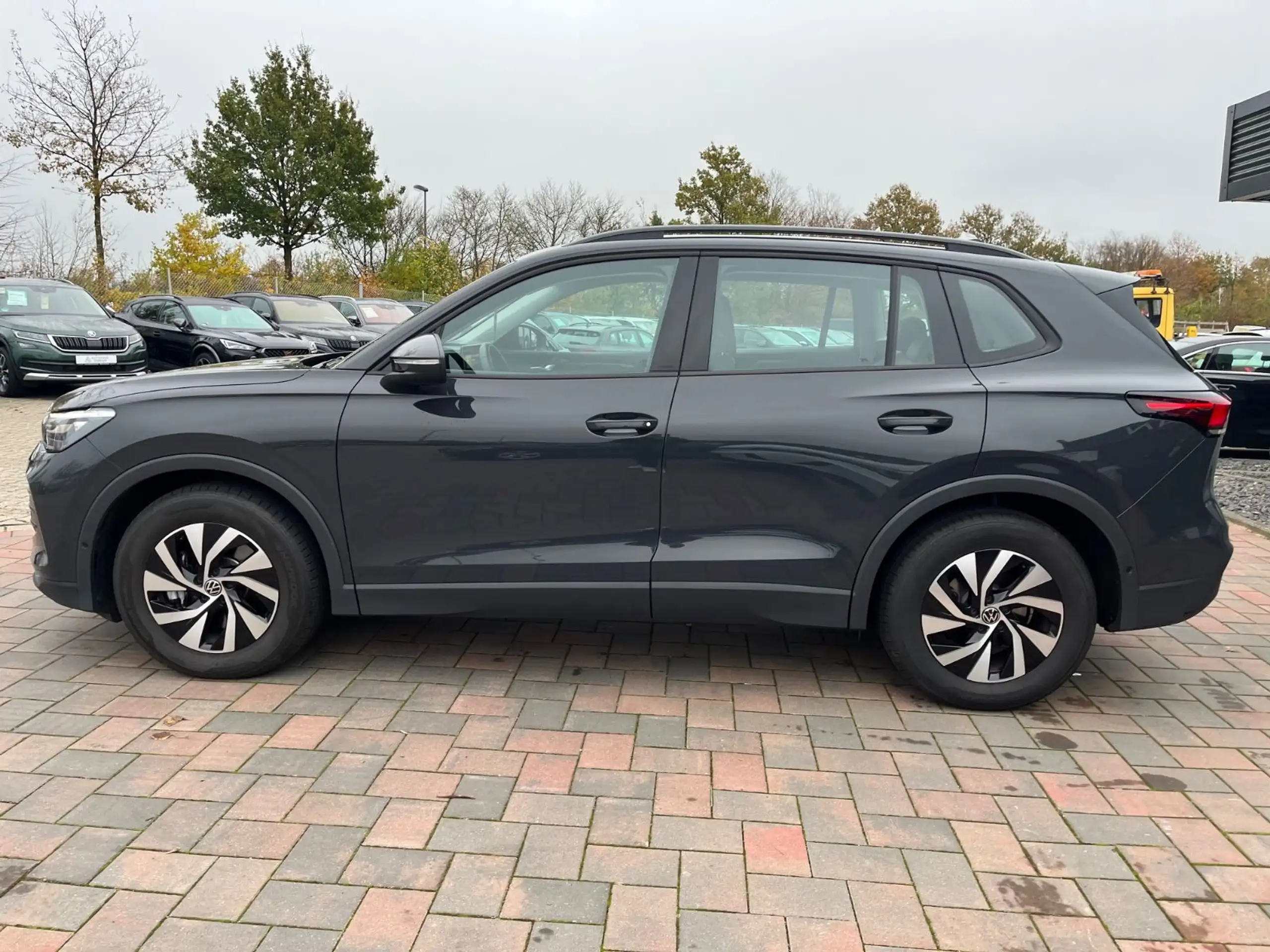 Volkswagen - Tiguan