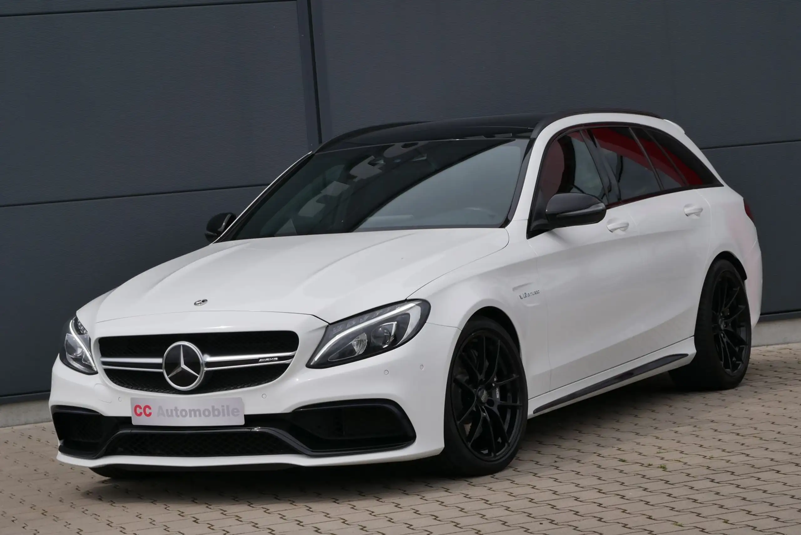 Mercedes-Benz - C 63 AMG