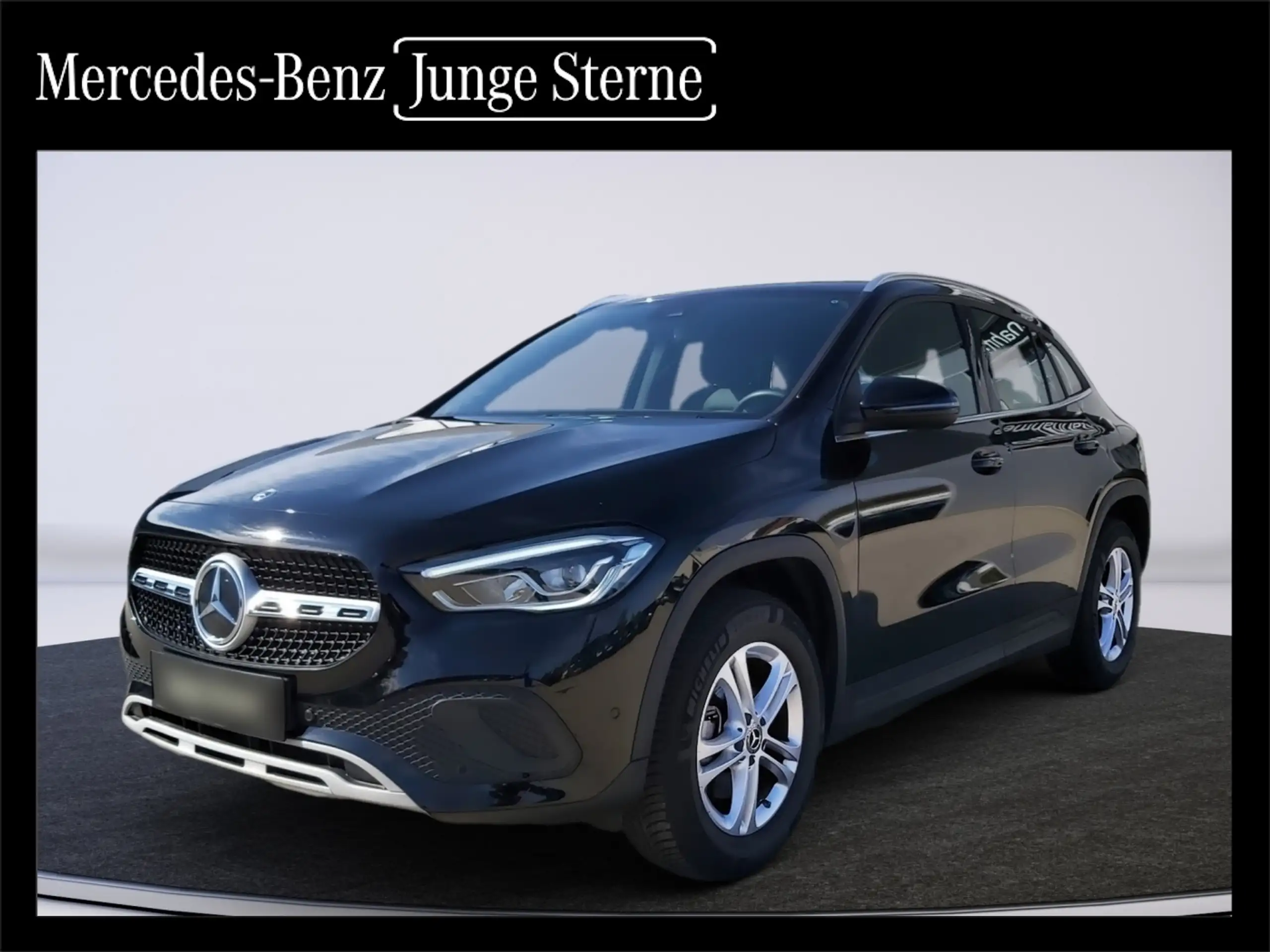 Mercedes-Benz GLA 180 2023