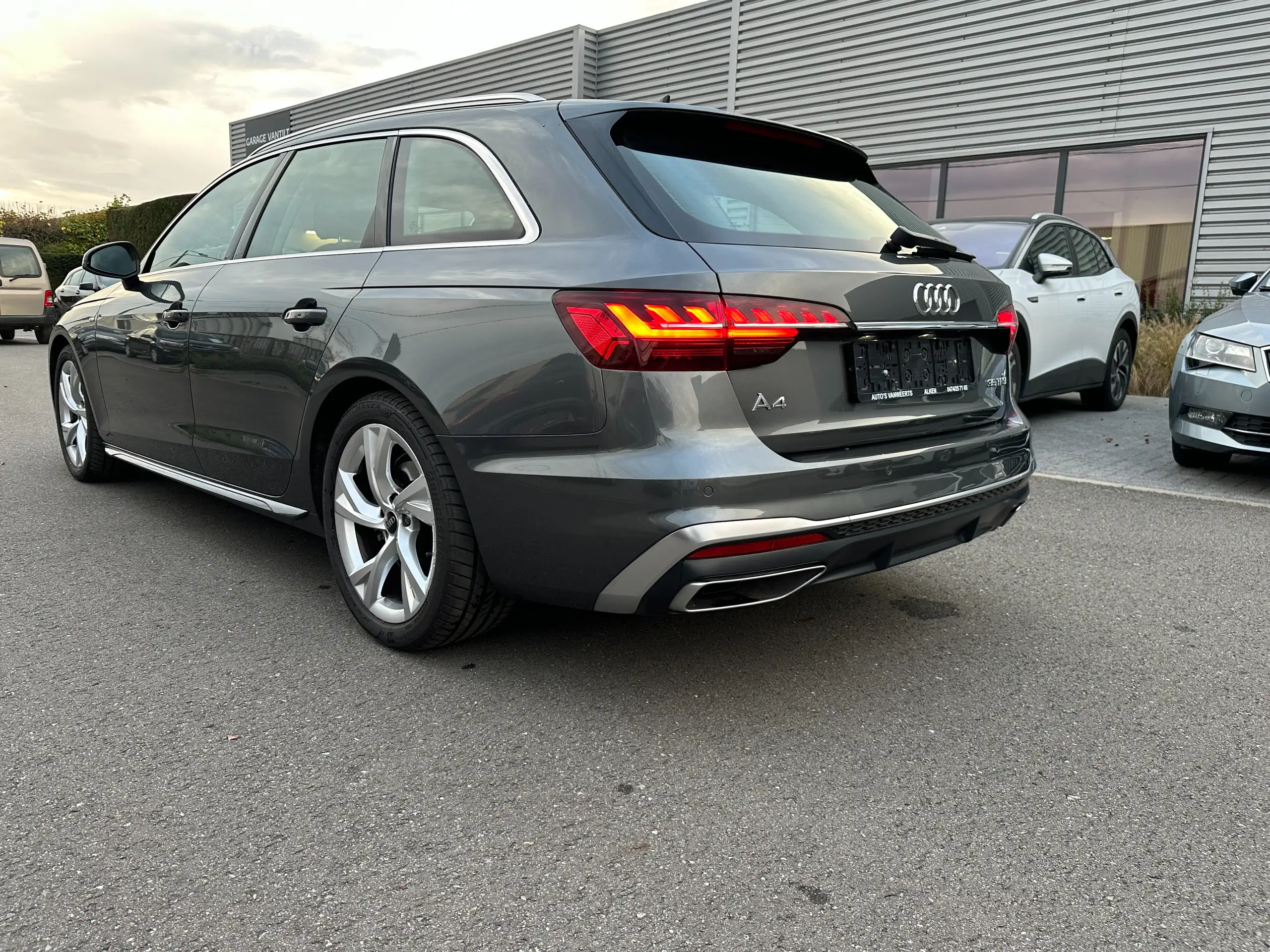 Audi - A4