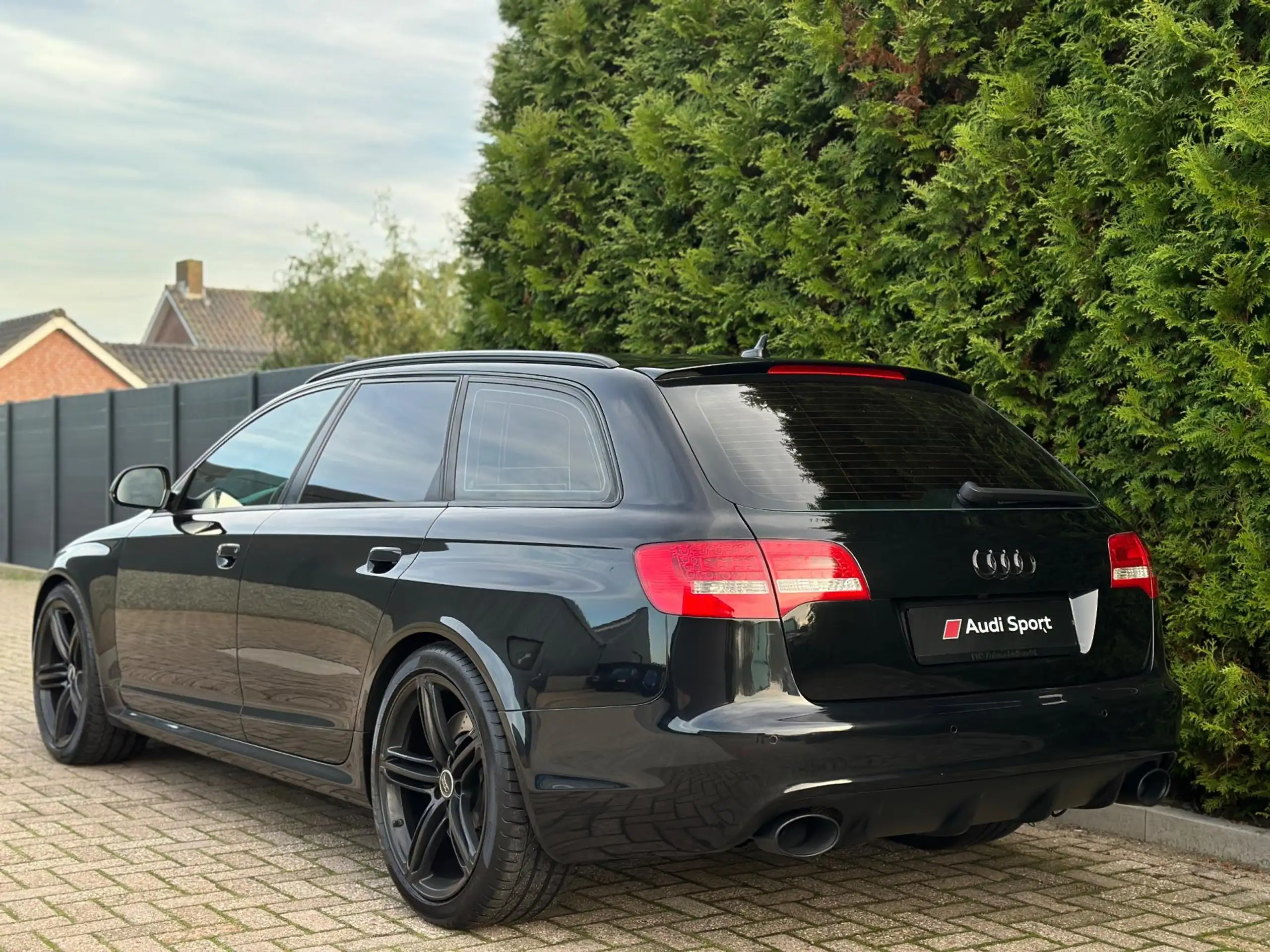 Audi - RS6