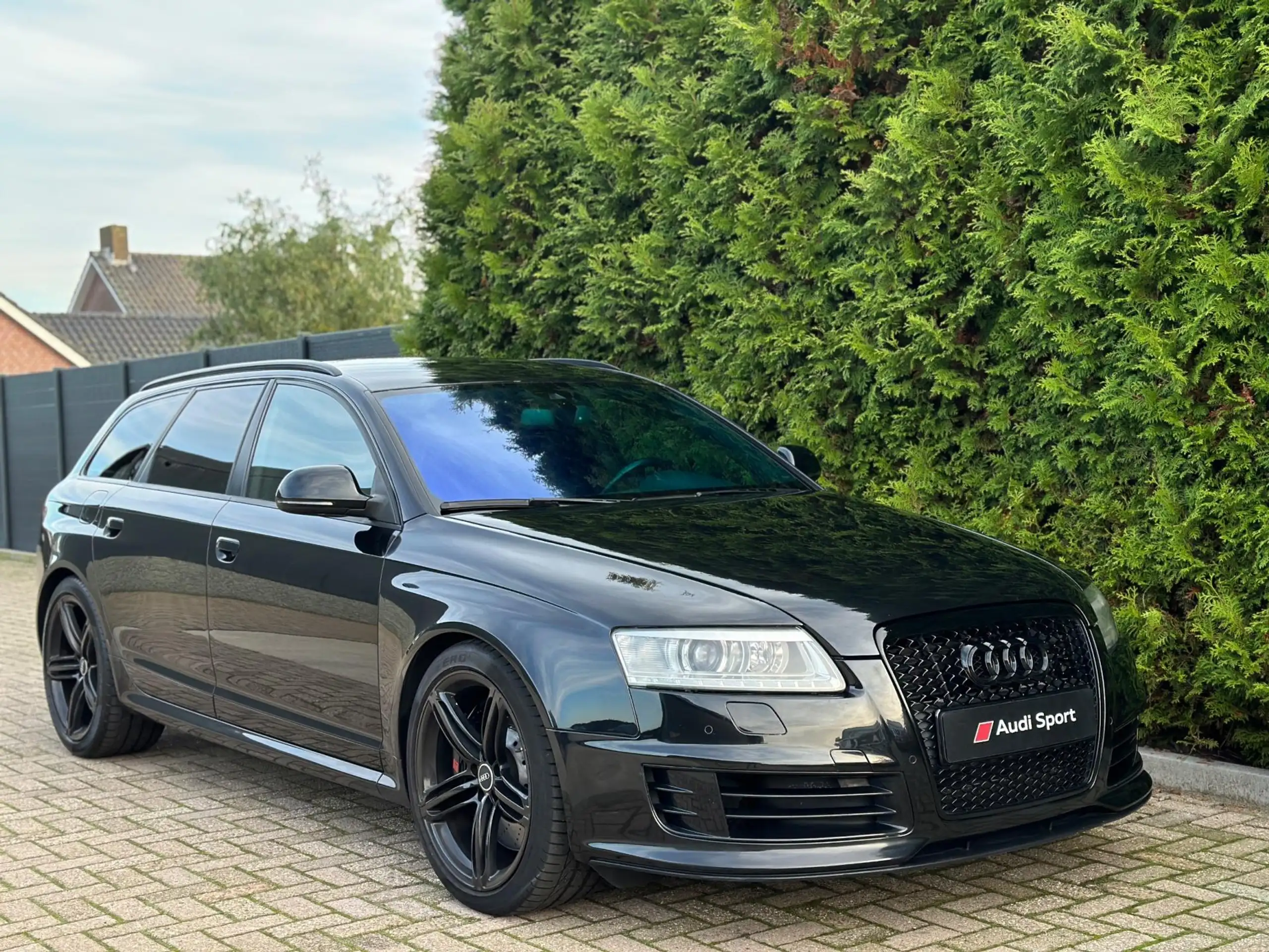 Audi - RS6