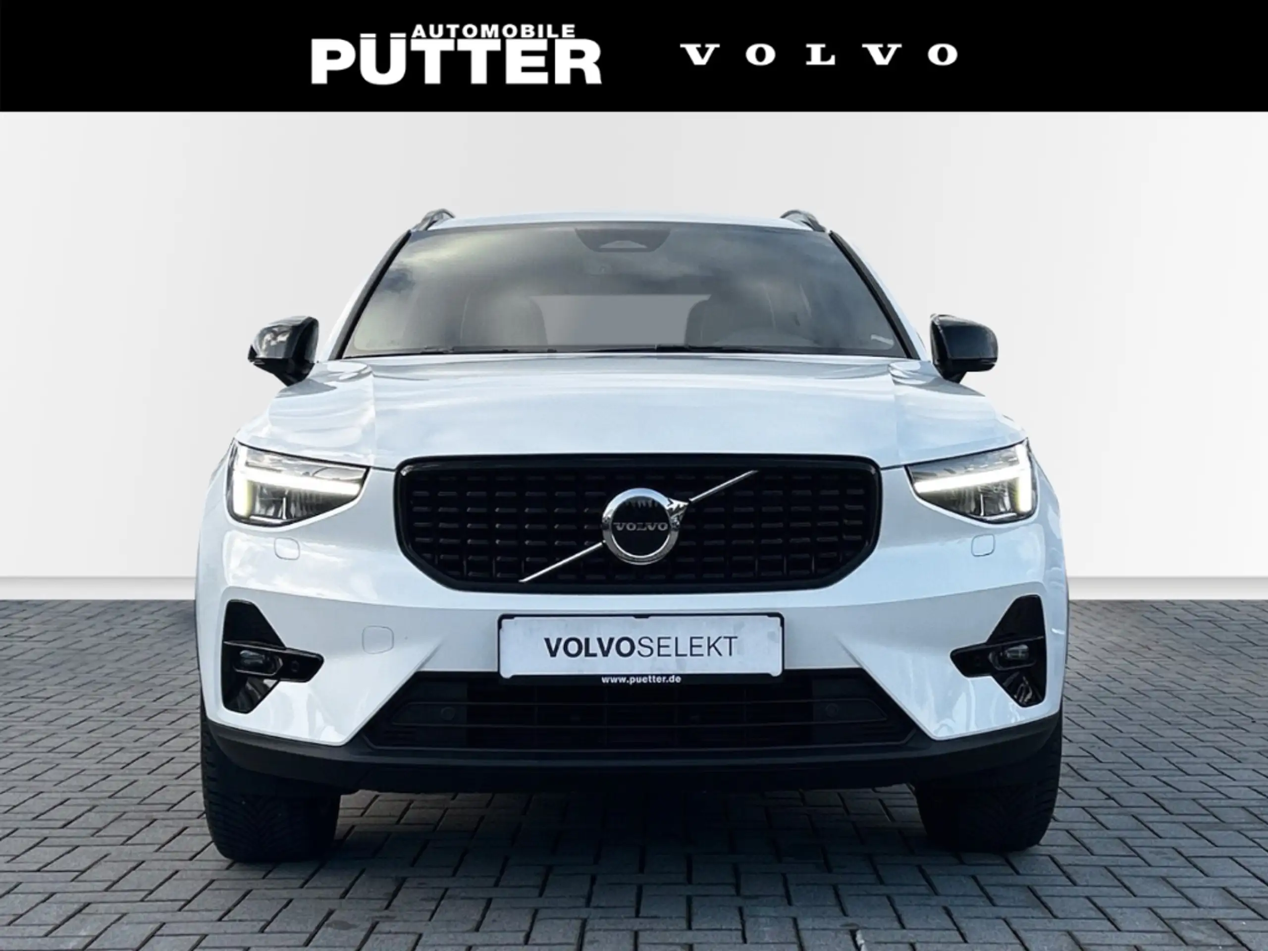 Volvo - XC40