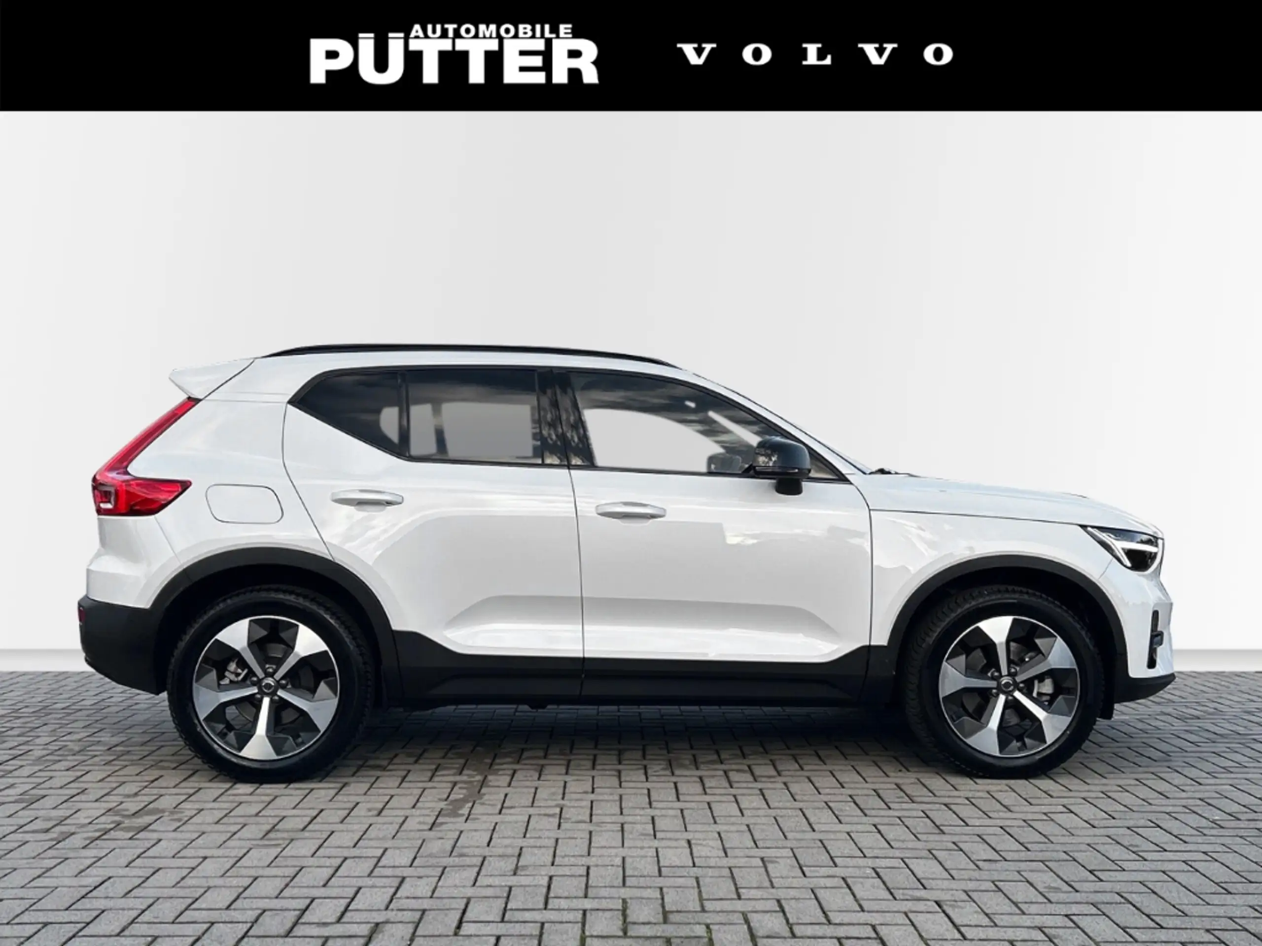 Volvo - XC40