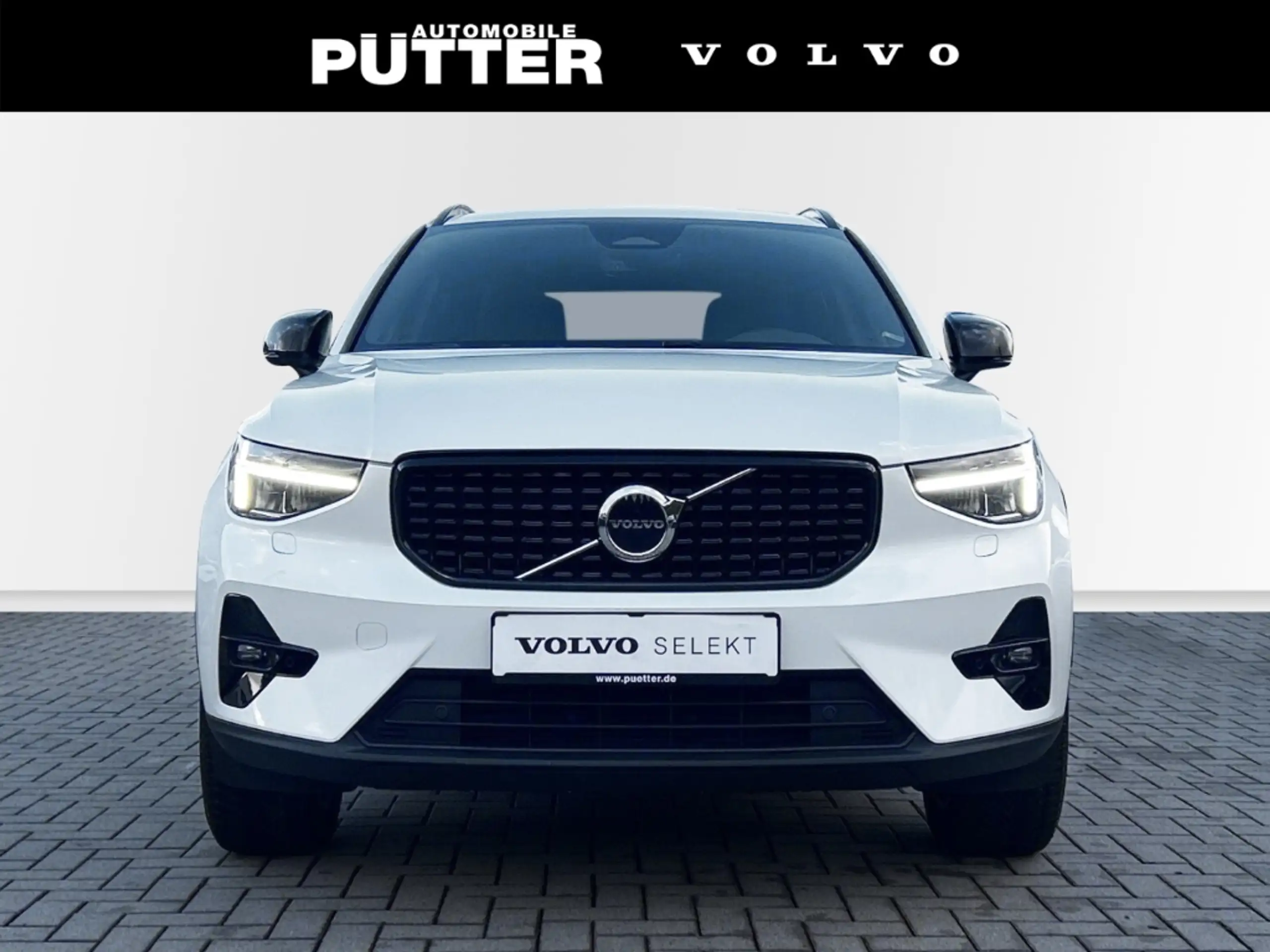 Volvo - XC40