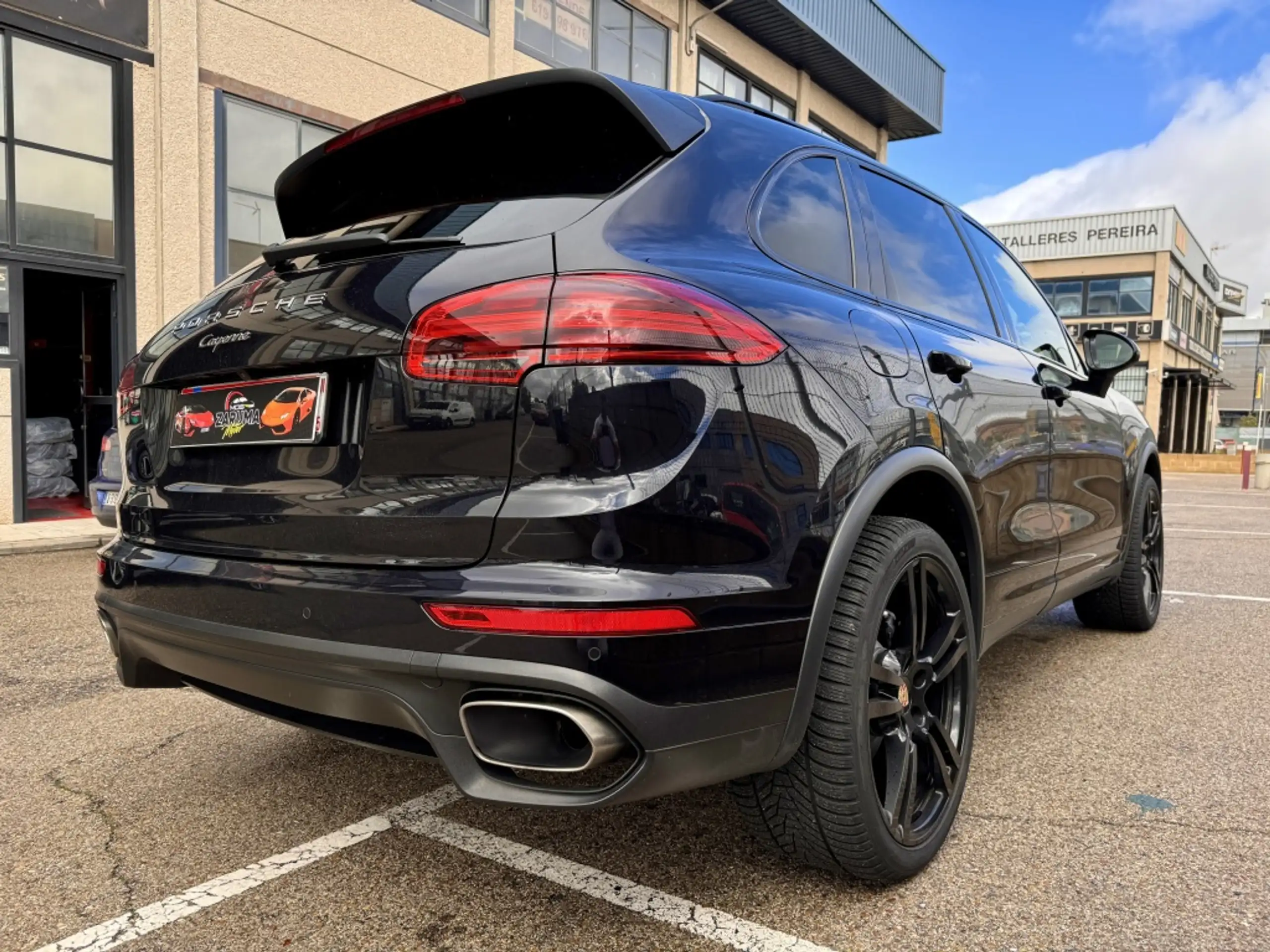 Porsche - Cayenne