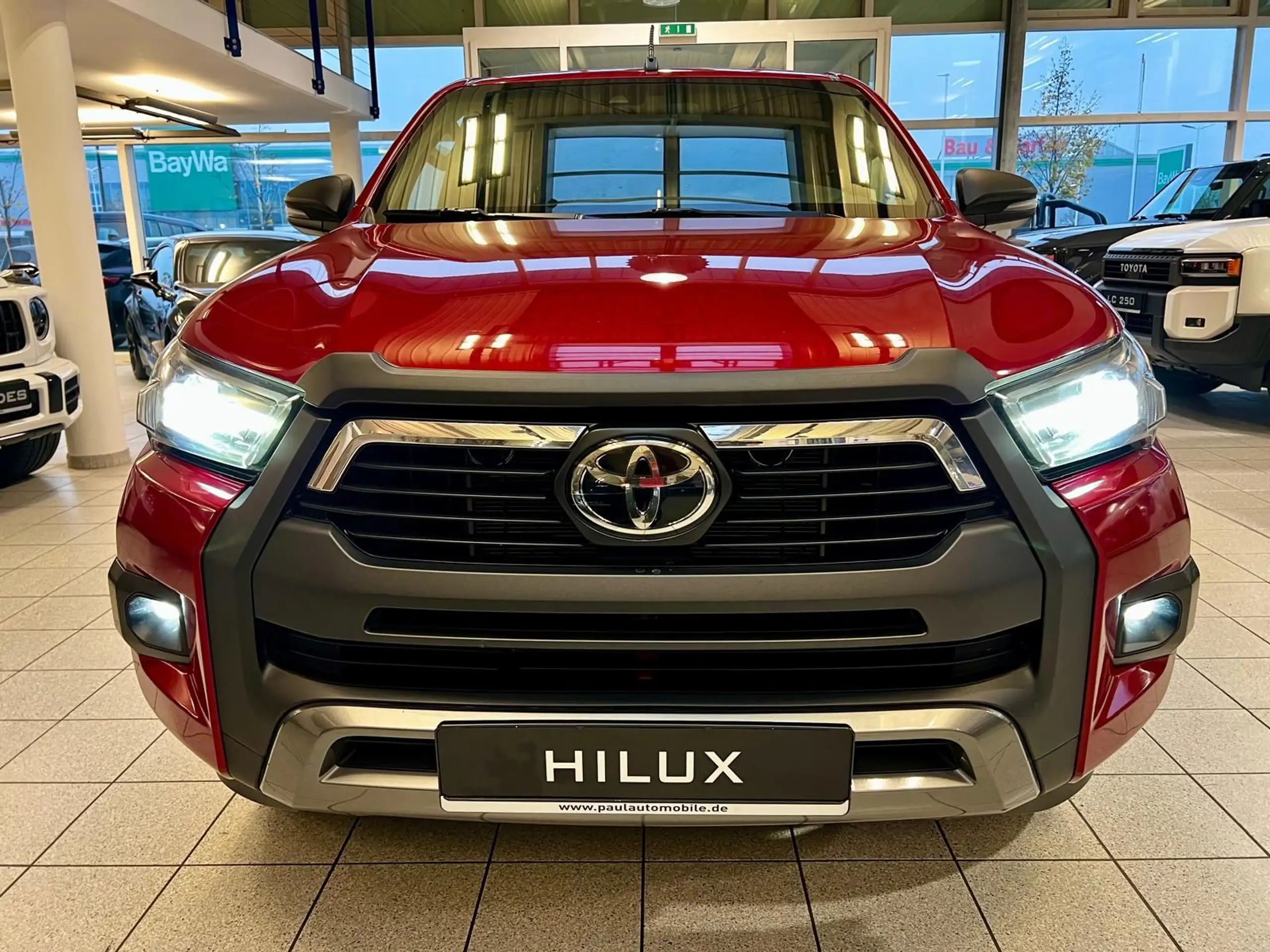 Toyota - Hilux