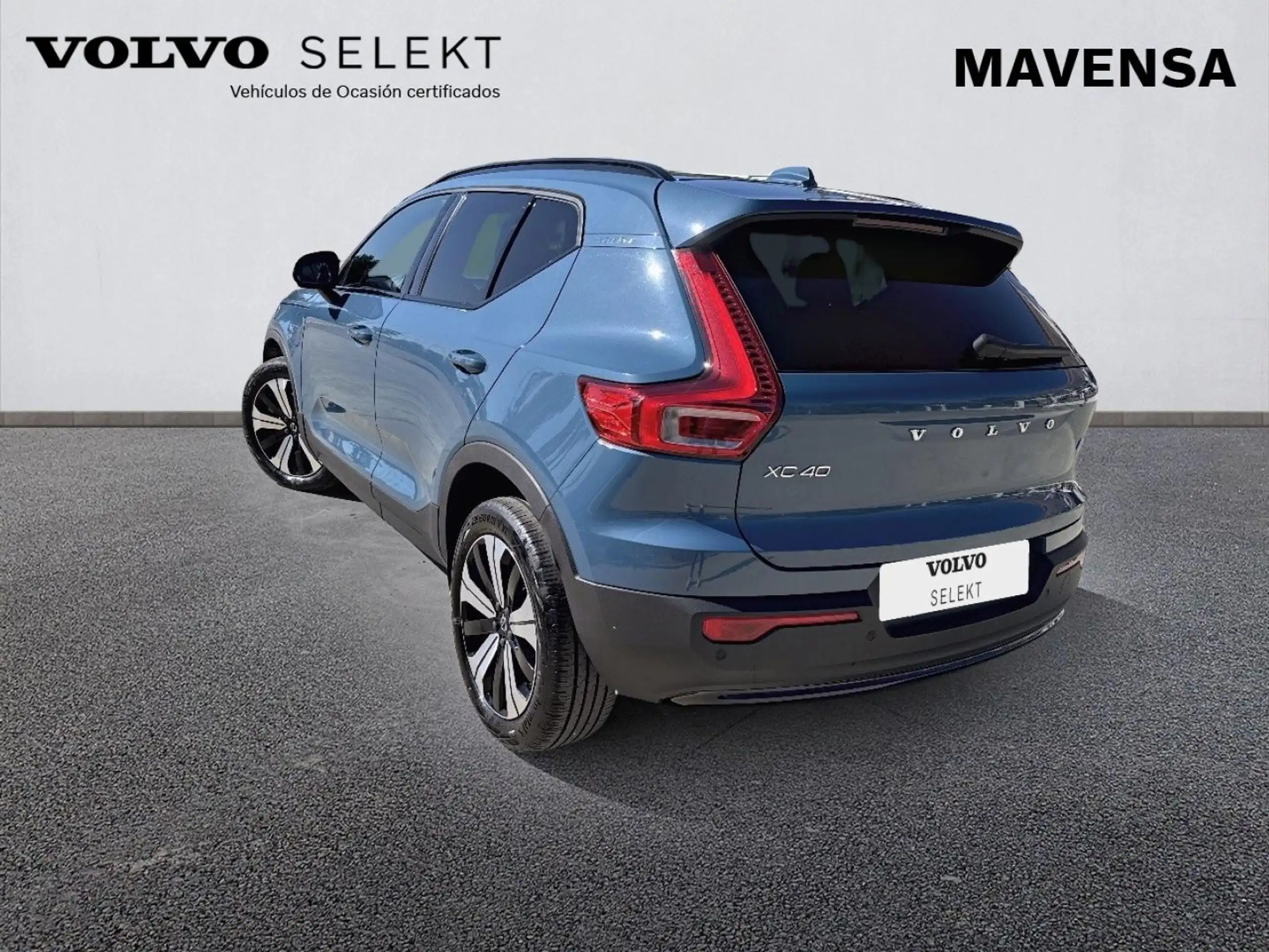 Volvo - XC40