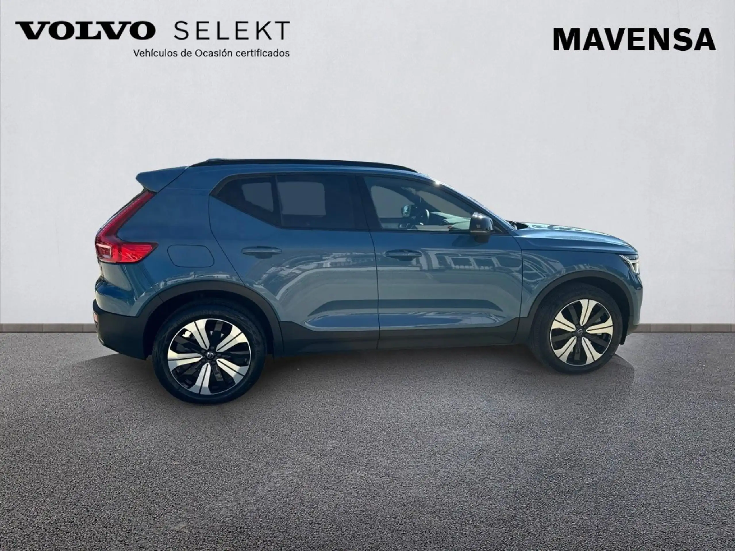 Volvo - XC40