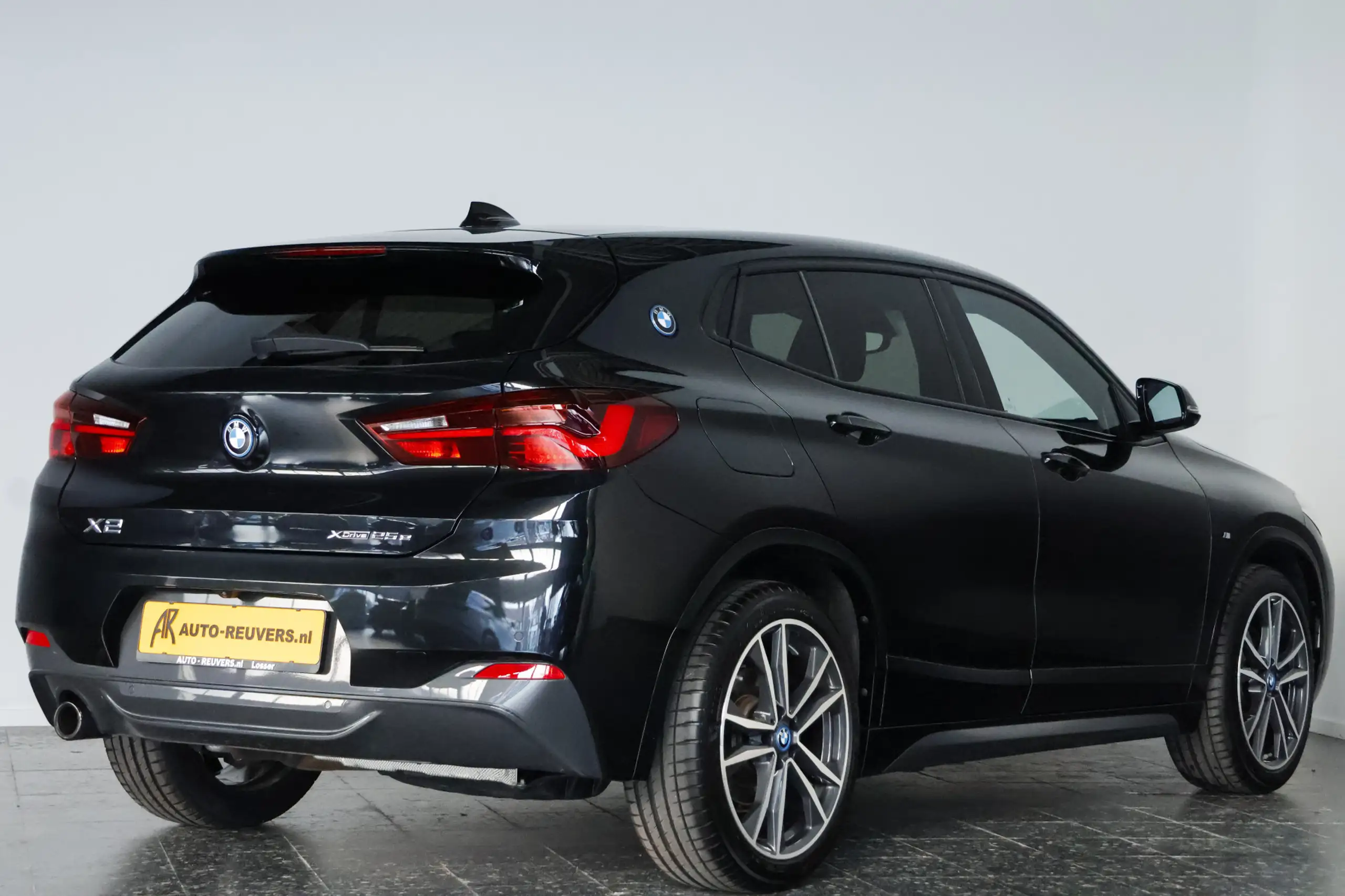 BMW - X2