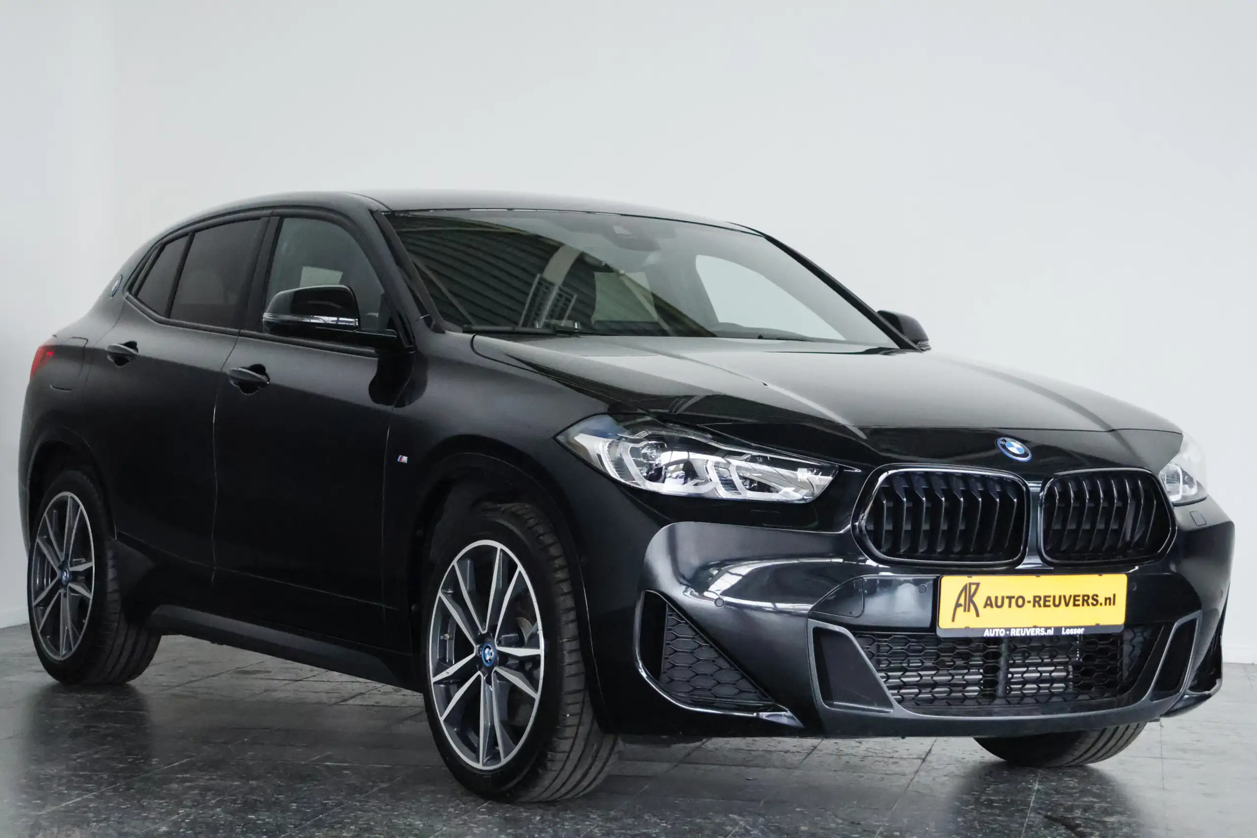 BMW - X2