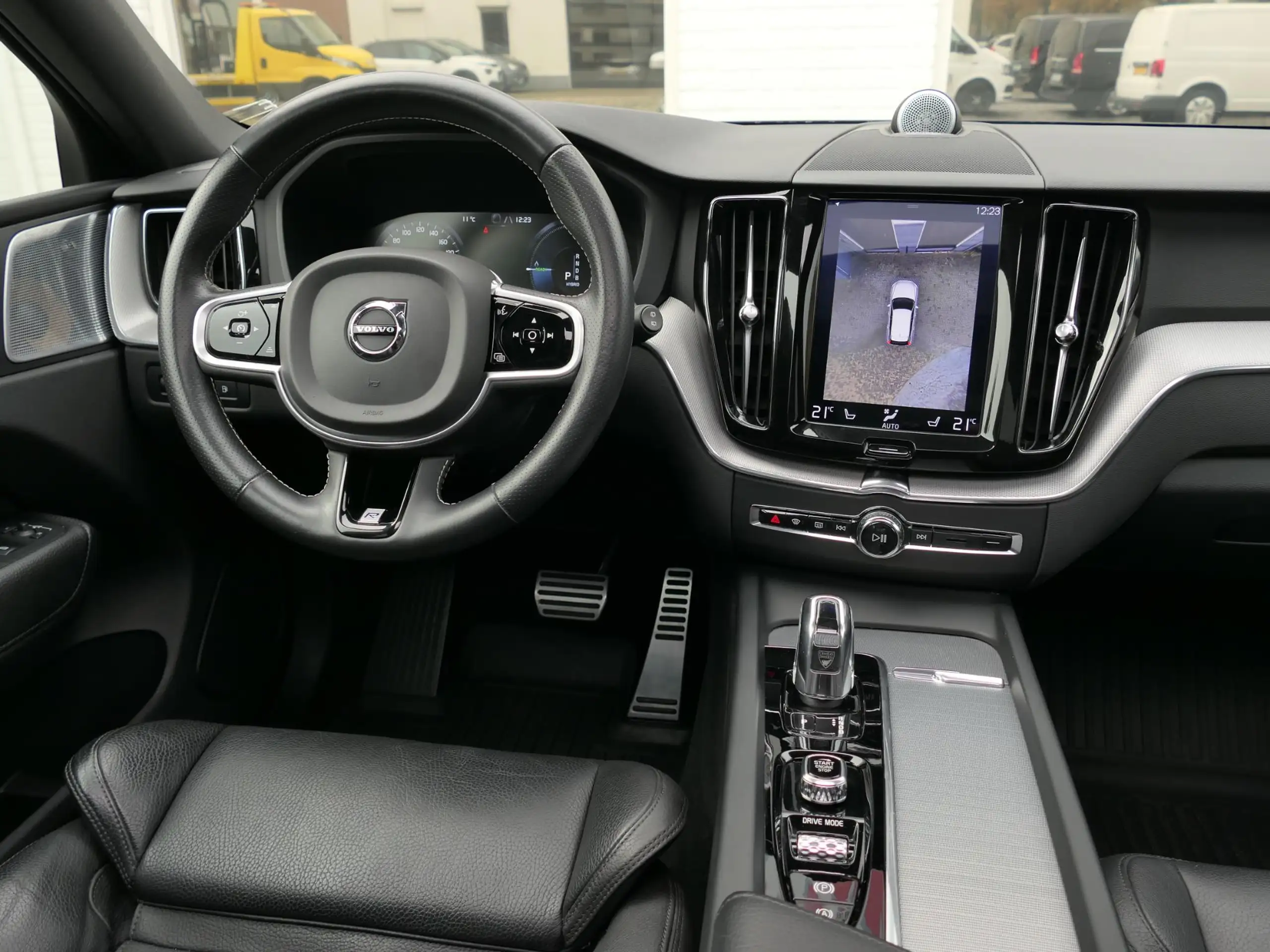 Volvo - XC60