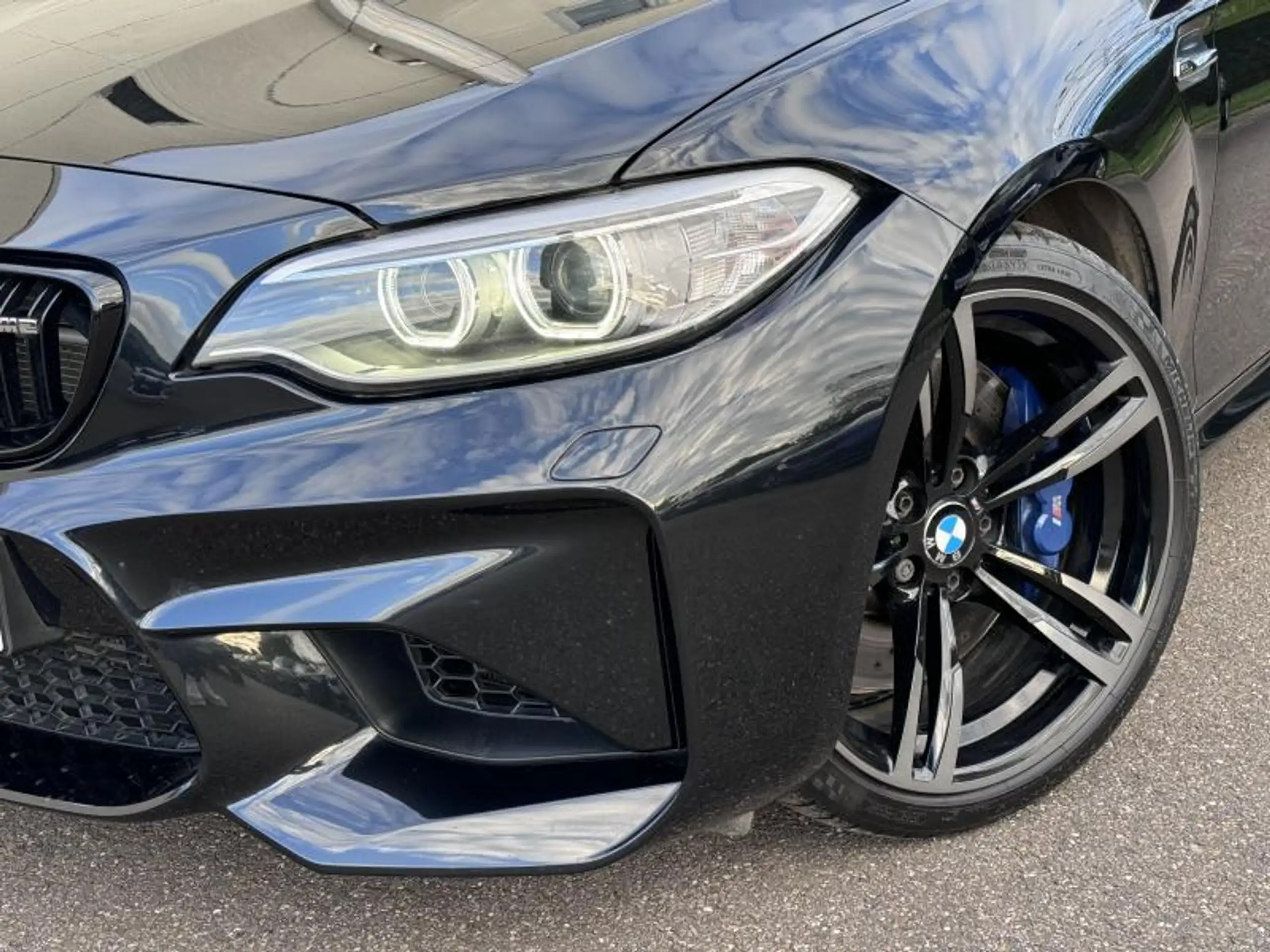 BMW - M2