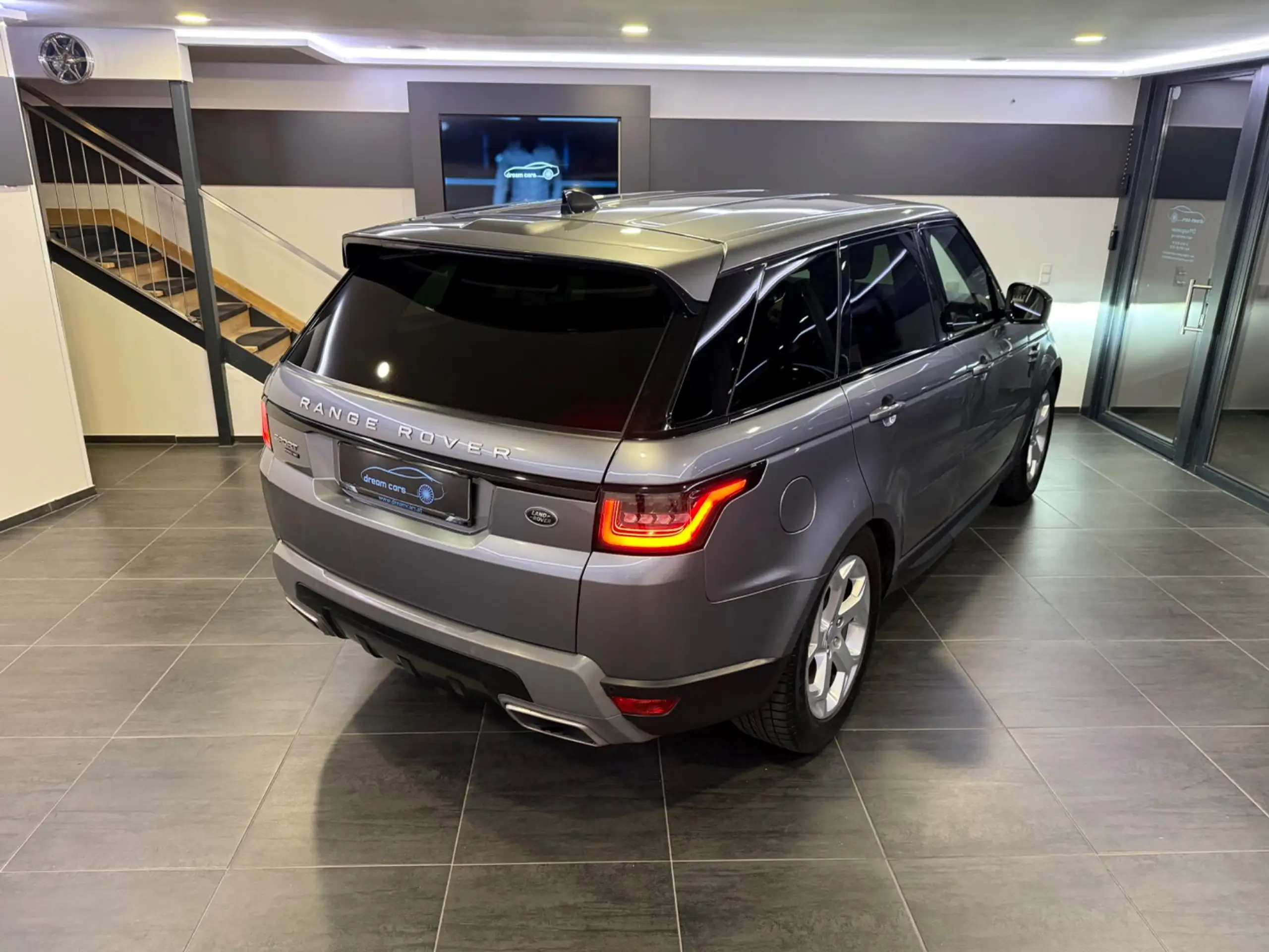 Land Rover - Range Rover Sport