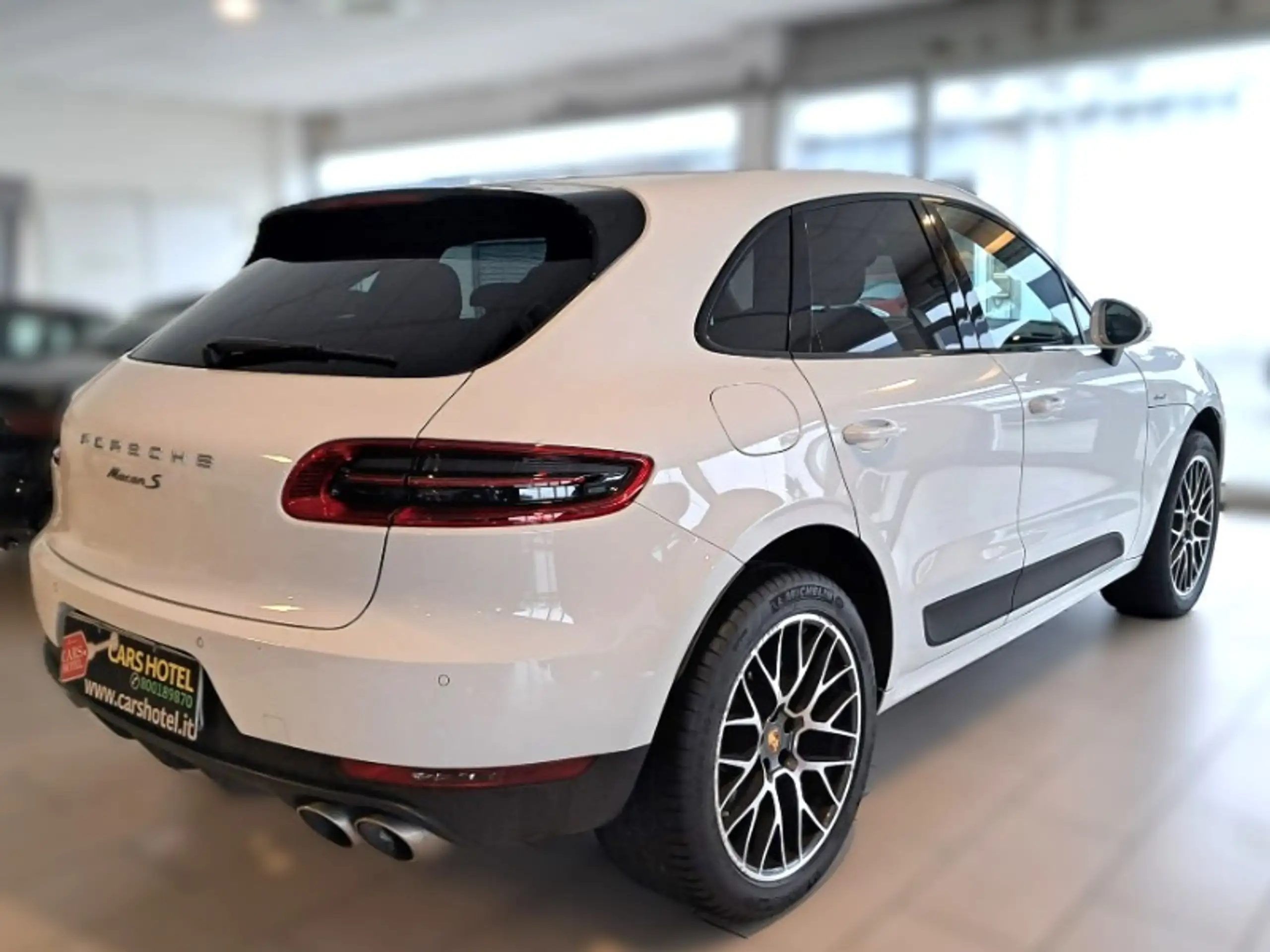 Porsche - Macan