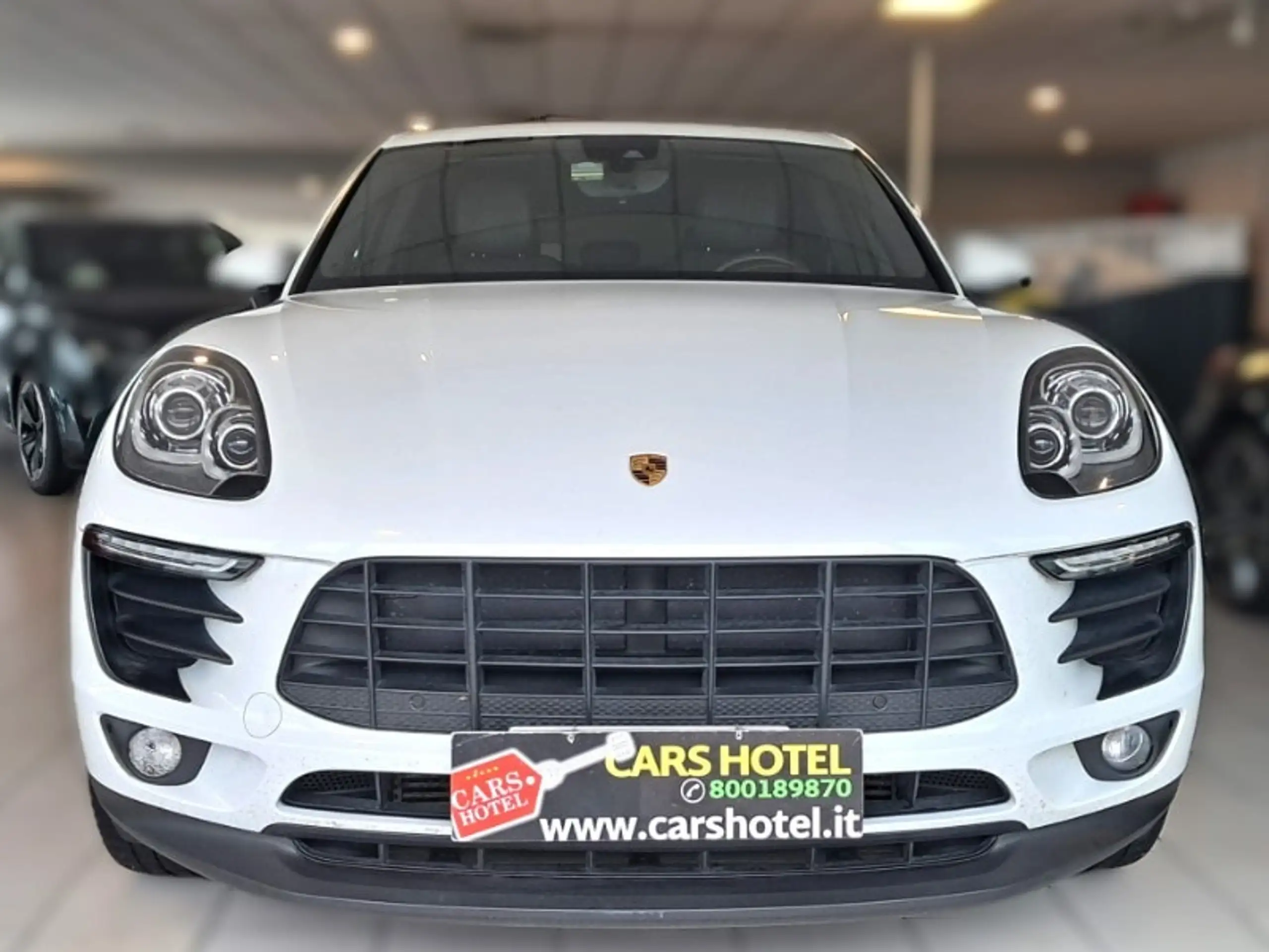 Porsche - Macan