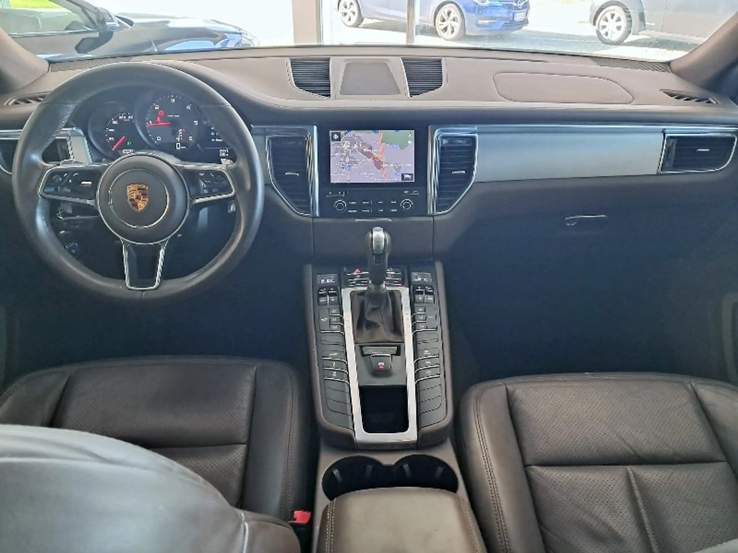 Porsche - Macan