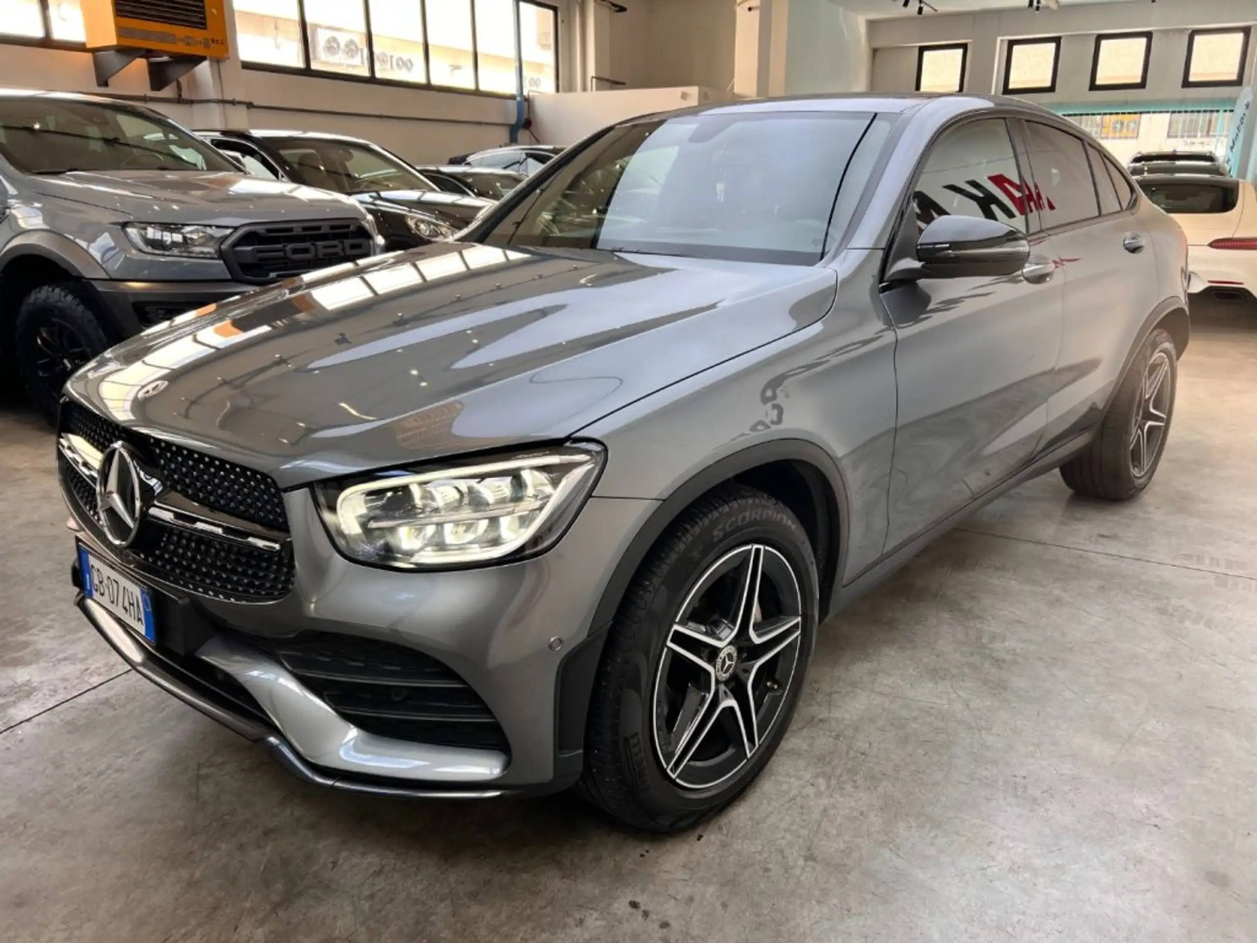 Mercedes-Benz - GLC 220