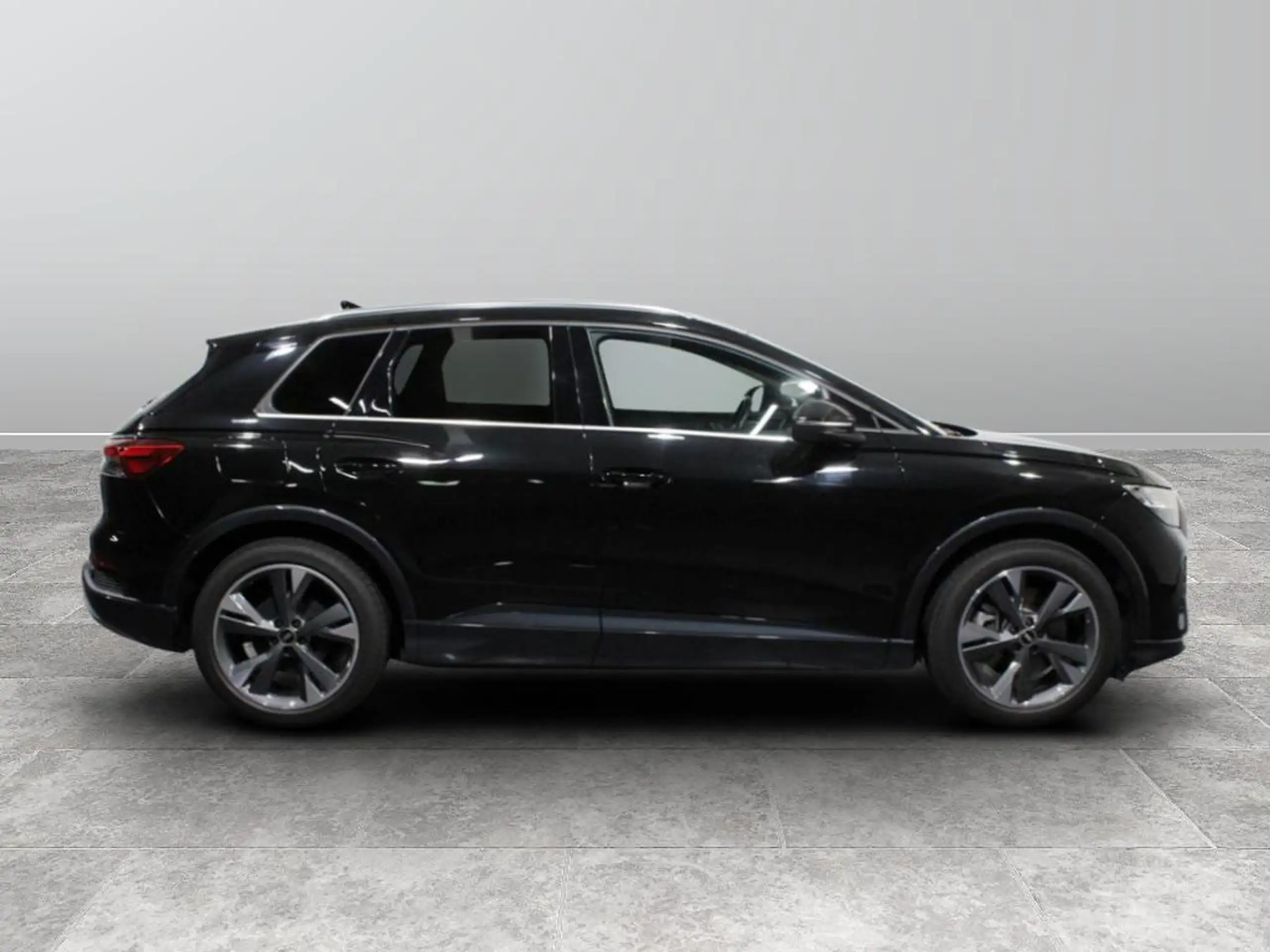 Audi - Q4 e-tron